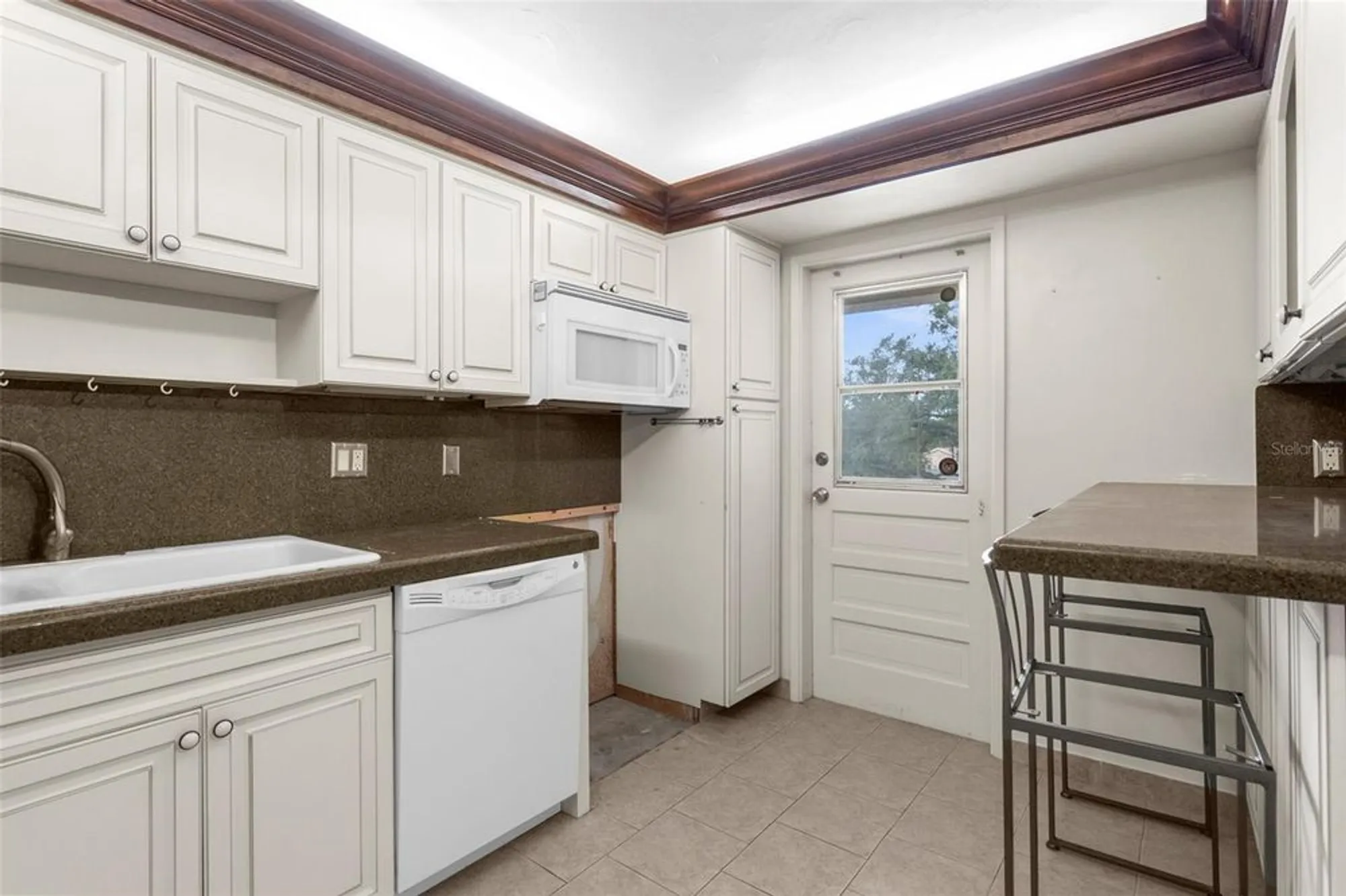 Property Slideshow image 12 of 23 | 7461 w country club dr 310, Sarasota, FL, 34243