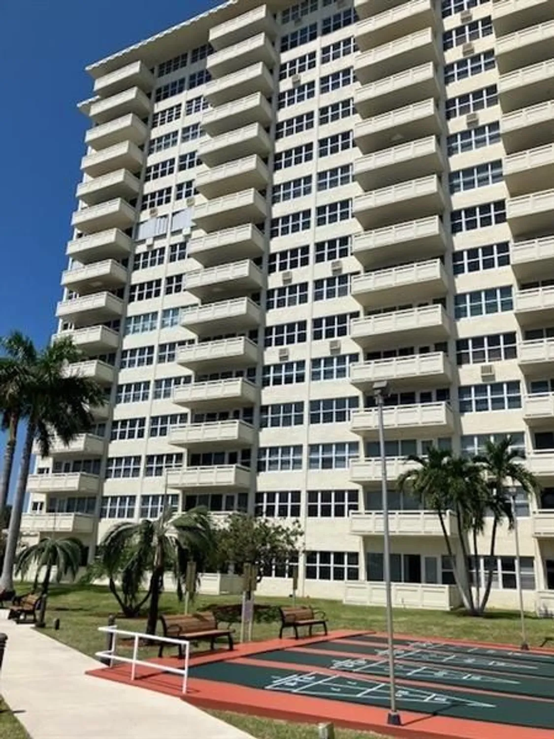 Property Slideshow image 44 of 56 | 3200 ne 36th st 321, Fort Lauderdale, FL, 33308