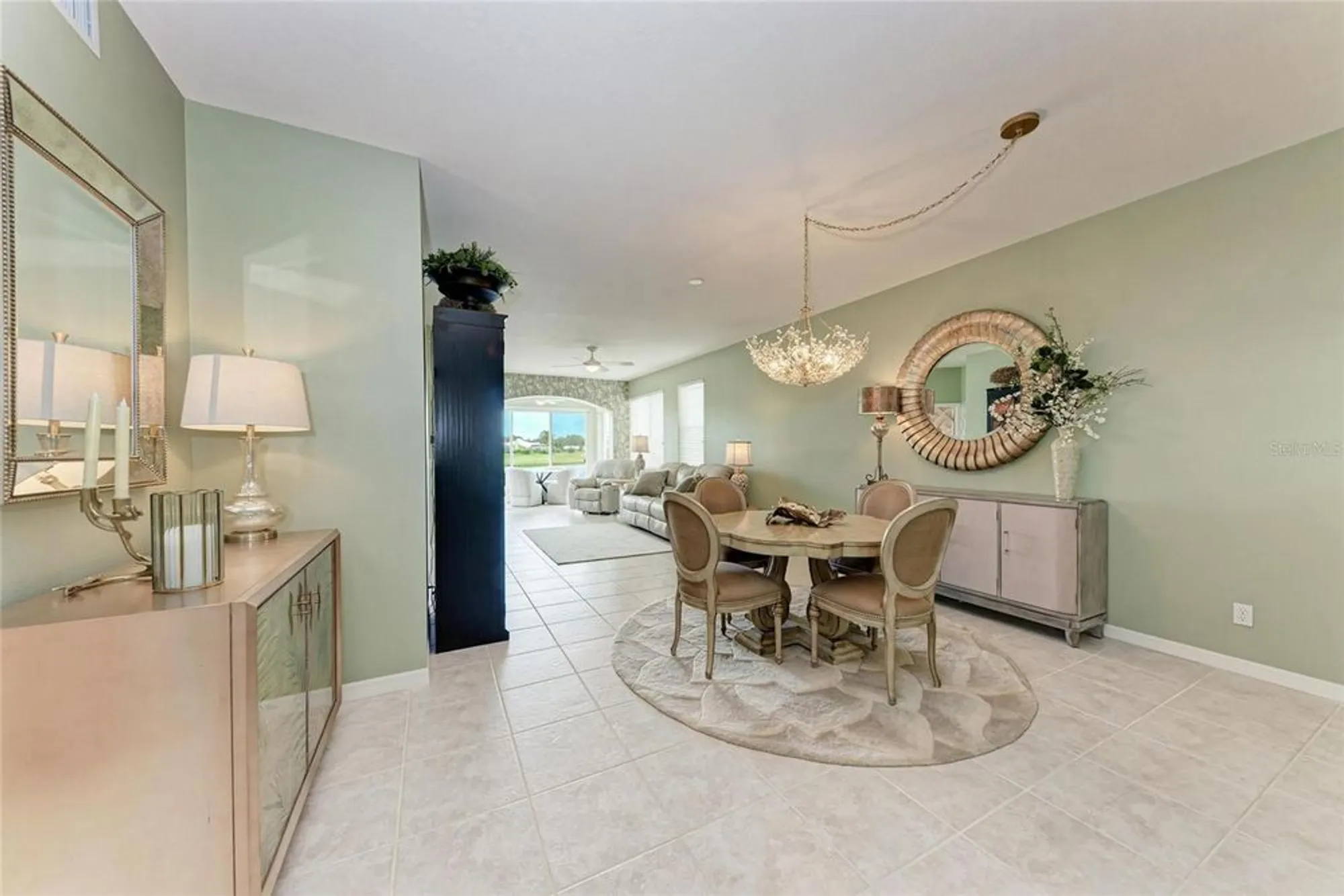 Property Slideshow image 20 of 43 | 119 woodbridge dr 103, Venice, FL, 34293