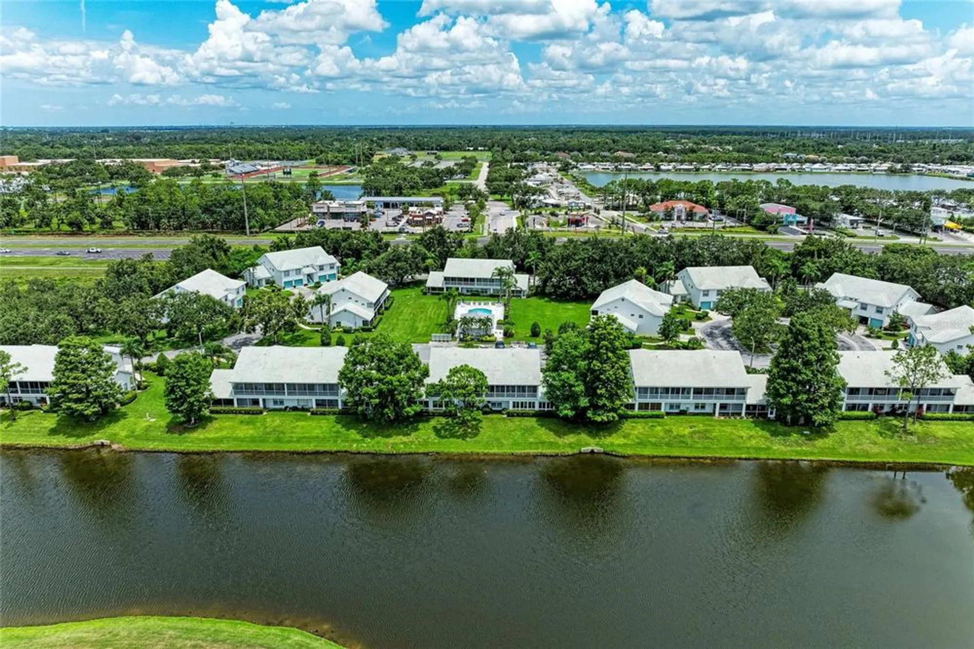 Property Slideshow image 6 of 51 | 6618 pineview ter # 6618, Bradenton, FL, 34203