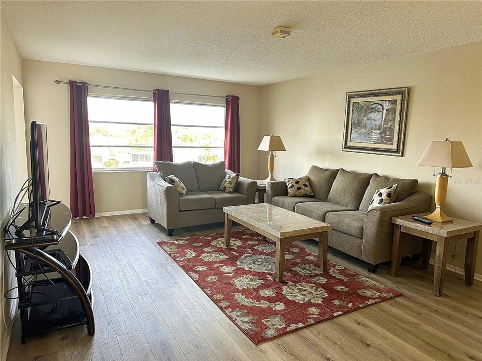 Property Slideshow image 7 of 32 | 4725 cove cir apt 309, Saint Petersburg, FL, 33708