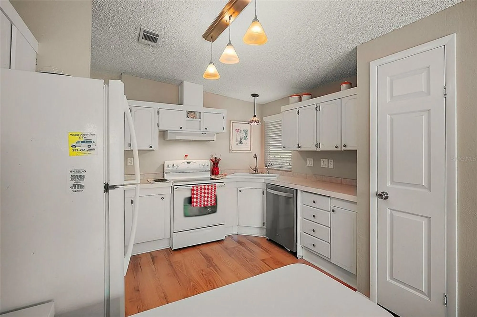 Property Slideshow image 14 of 25 | 5300 tigers tail, Leesburg, FL, 34748