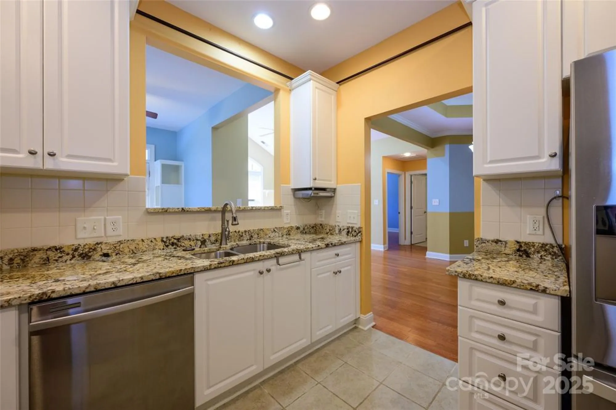 Property Slideshow image 10 of 29 | 2803 bellasera way, Matthews, NC, 28105