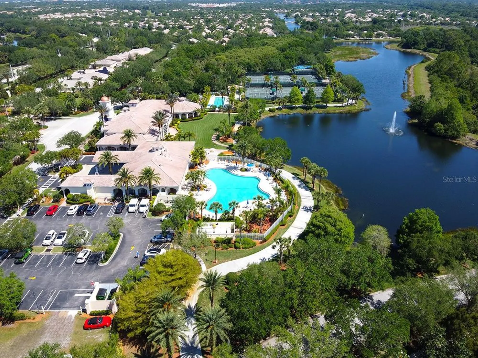 Property Slideshow image 38 of 50 | 5877 ferrara dr, Sarasota, FL, 34238