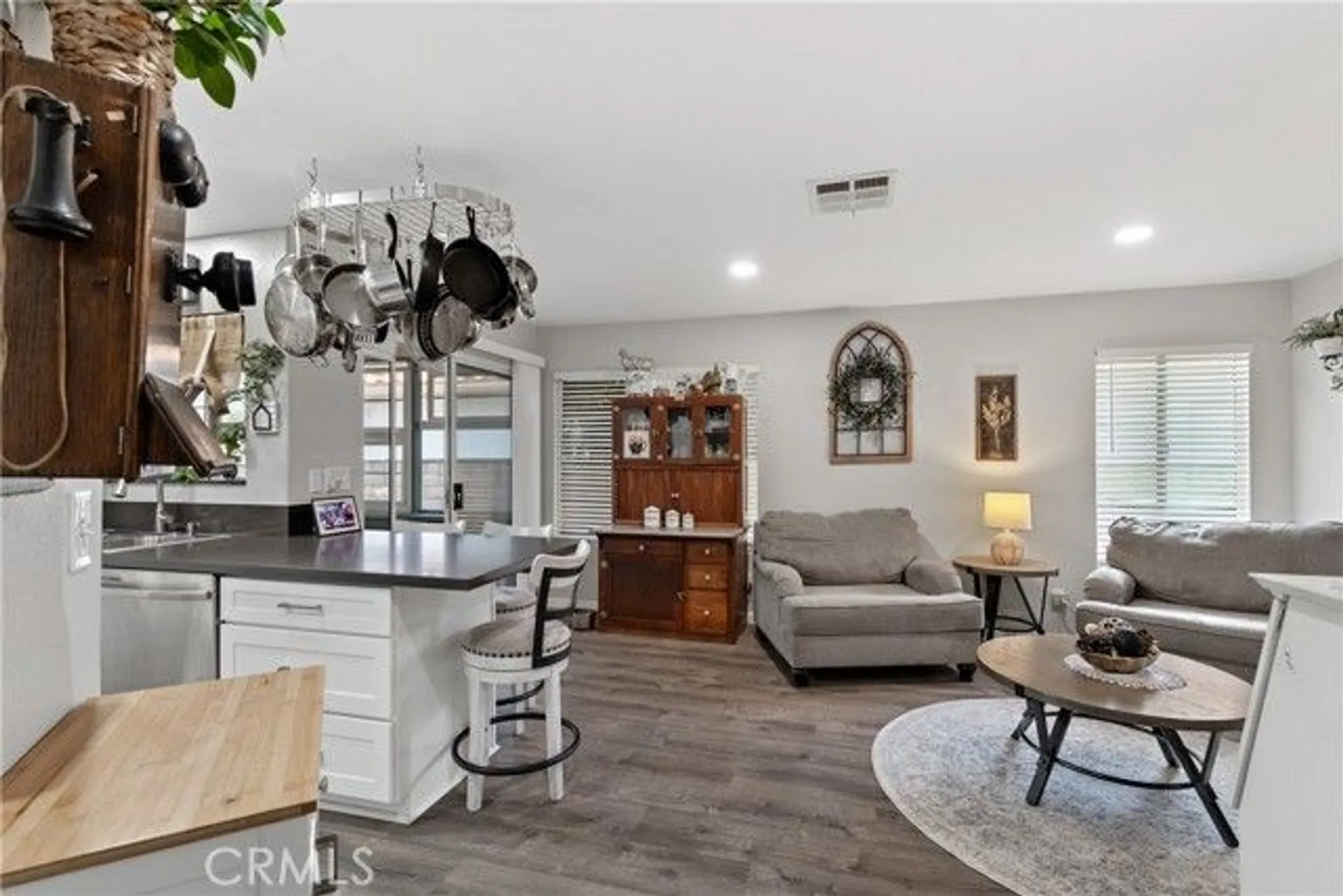 Property Slideshow image 17 of 54 | 1874 balsawood dr, Hemet, CA, 92545