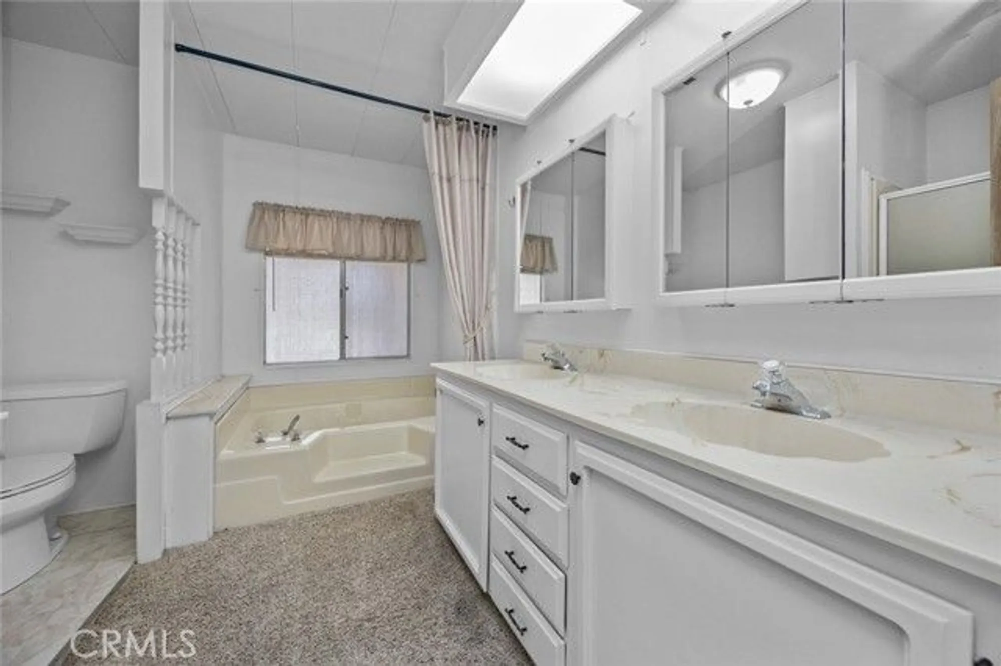 Property Slideshow image 14 of 34 | 38294 via del largo, Murrieta, CA, 92563