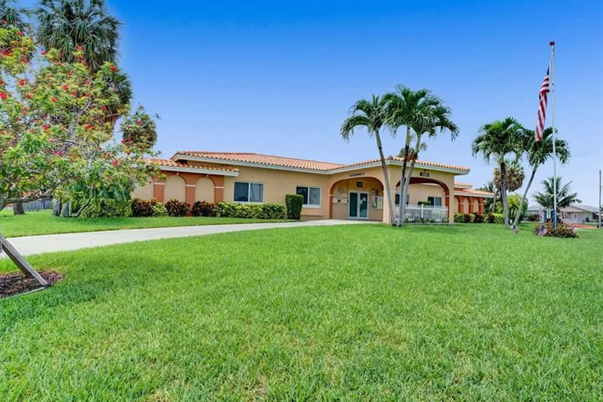 Property Slideshow image 40 of 46 | 4712 nw 41st ave, Lauderdale Lakes, FL, 33319