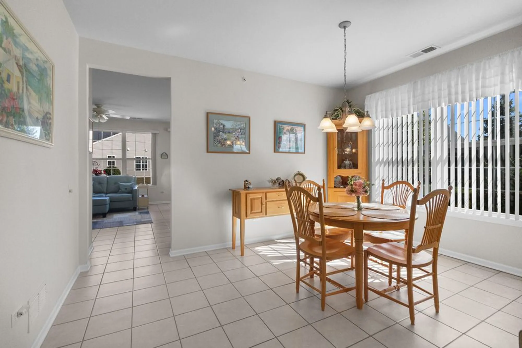 Property Slideshow image 6 of 29 | 12774 holbrook dr, Huntley, IL, 60142