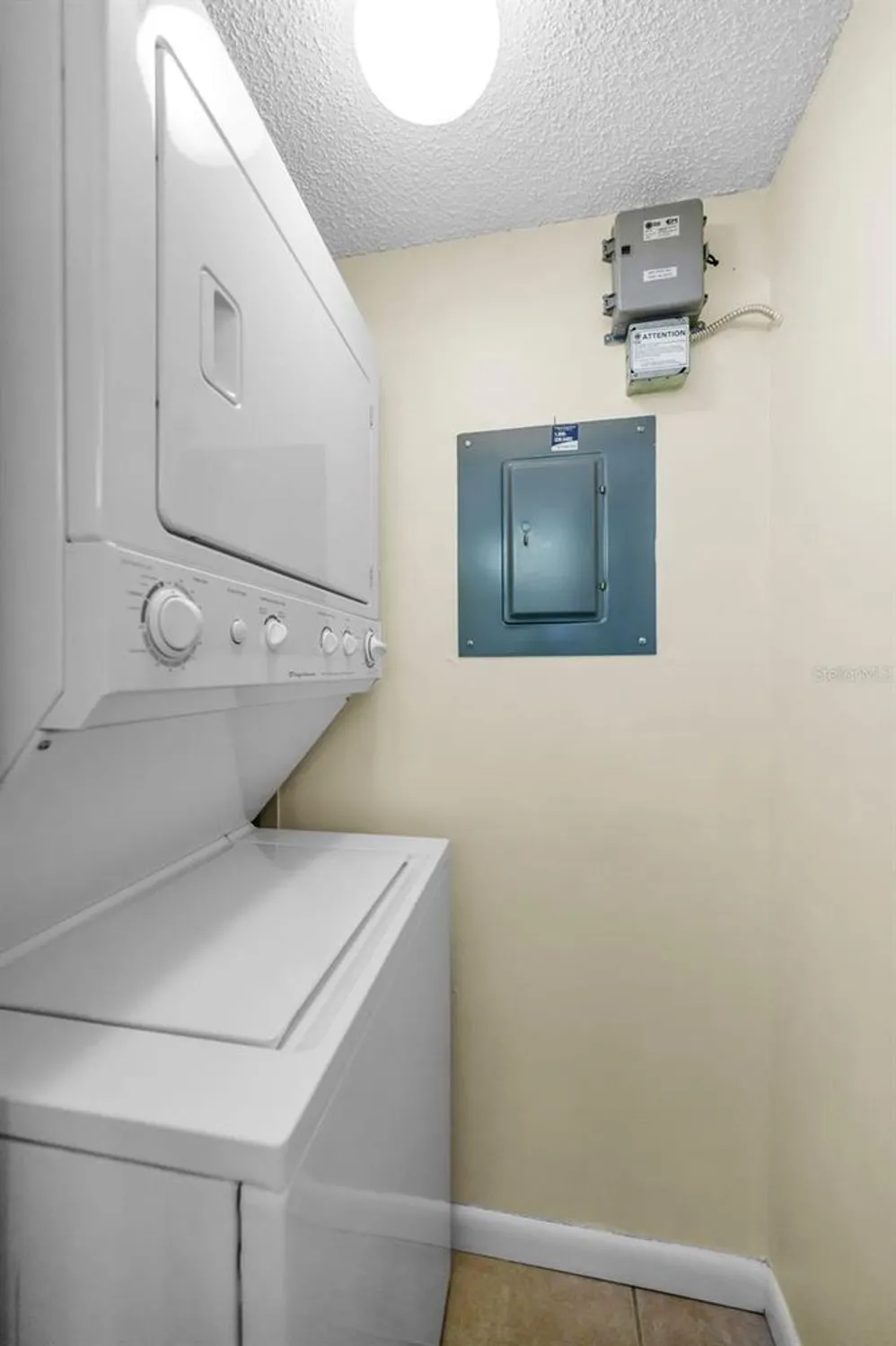 Property Slideshow image 35 of 62 | 2687 pine ridge way f2, Palm Harbor, FL, 34684