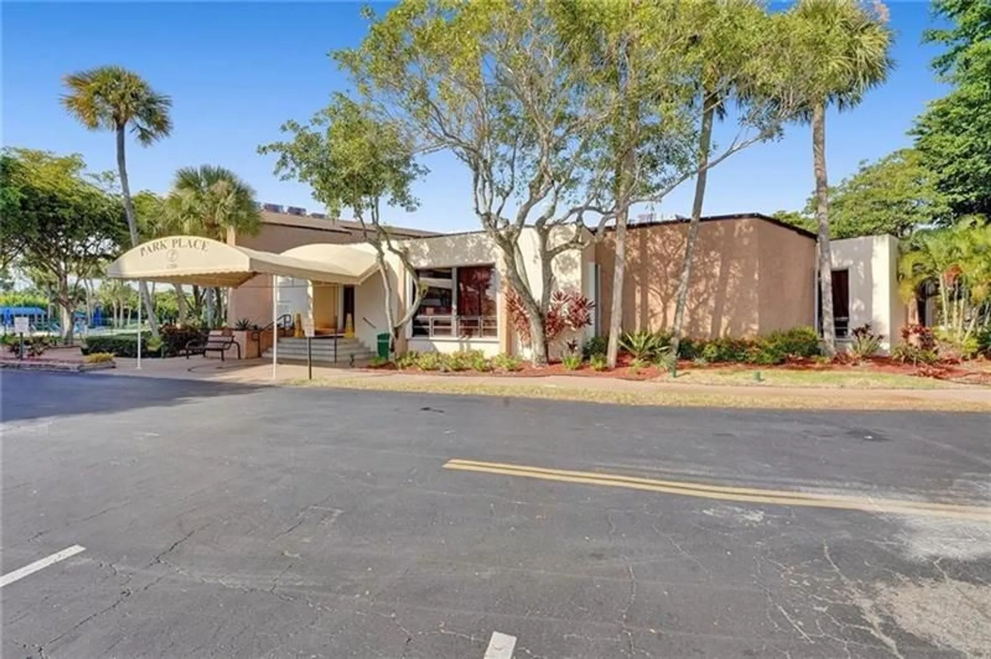 Property Slideshow image 30 of 30 | 1000 saint charles pl 220, Pembroke Pines, FL, 33026