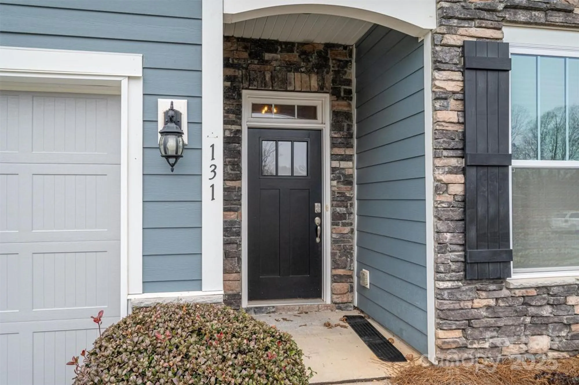 Property Slideshow image 9 of 40 | 131 e northstone rd, Mooresville, NC, 28115