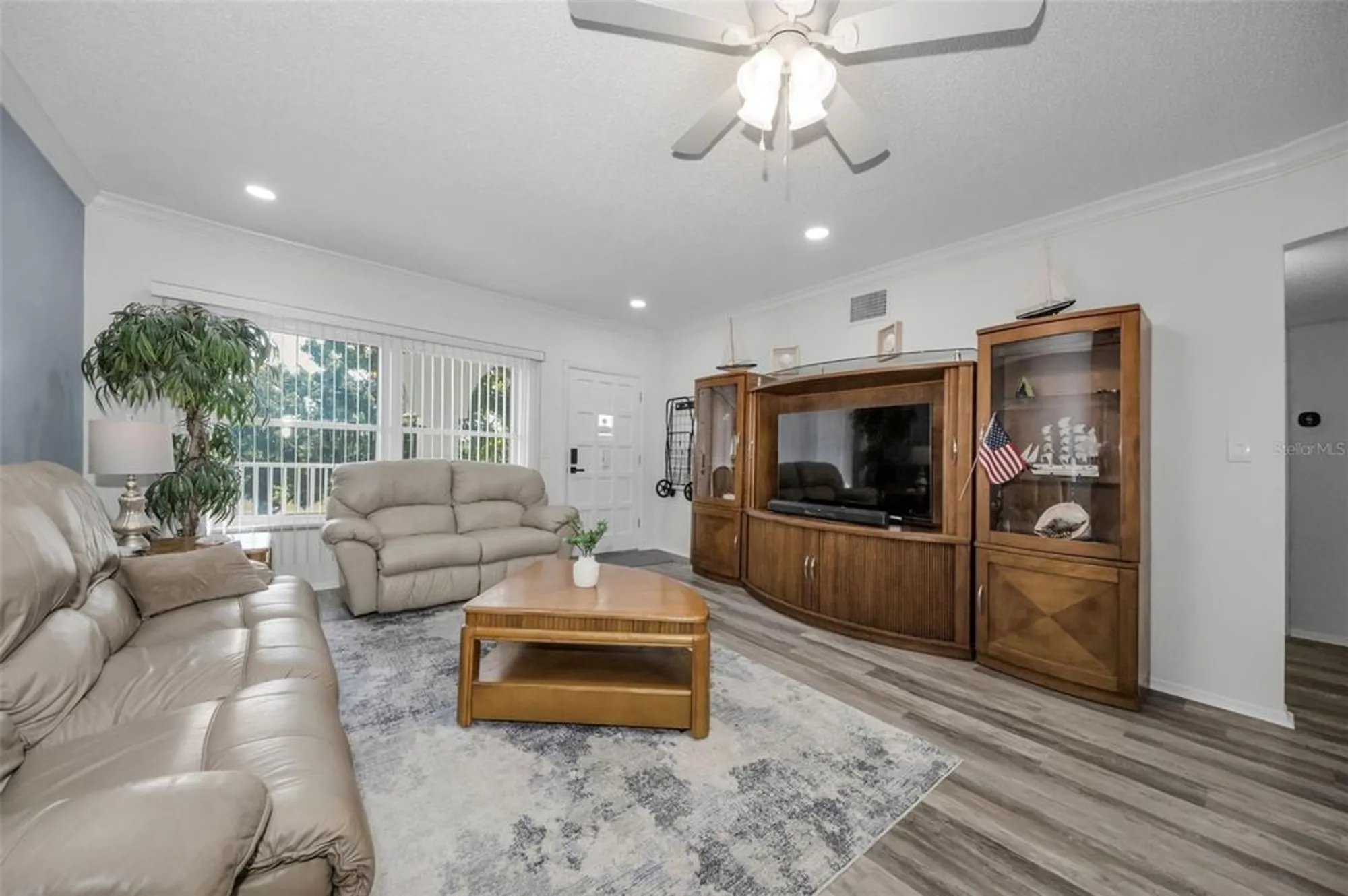 Property Slideshow image 5 of 58 | 2430 florentine way 44, Clearwater, FL, 33763
