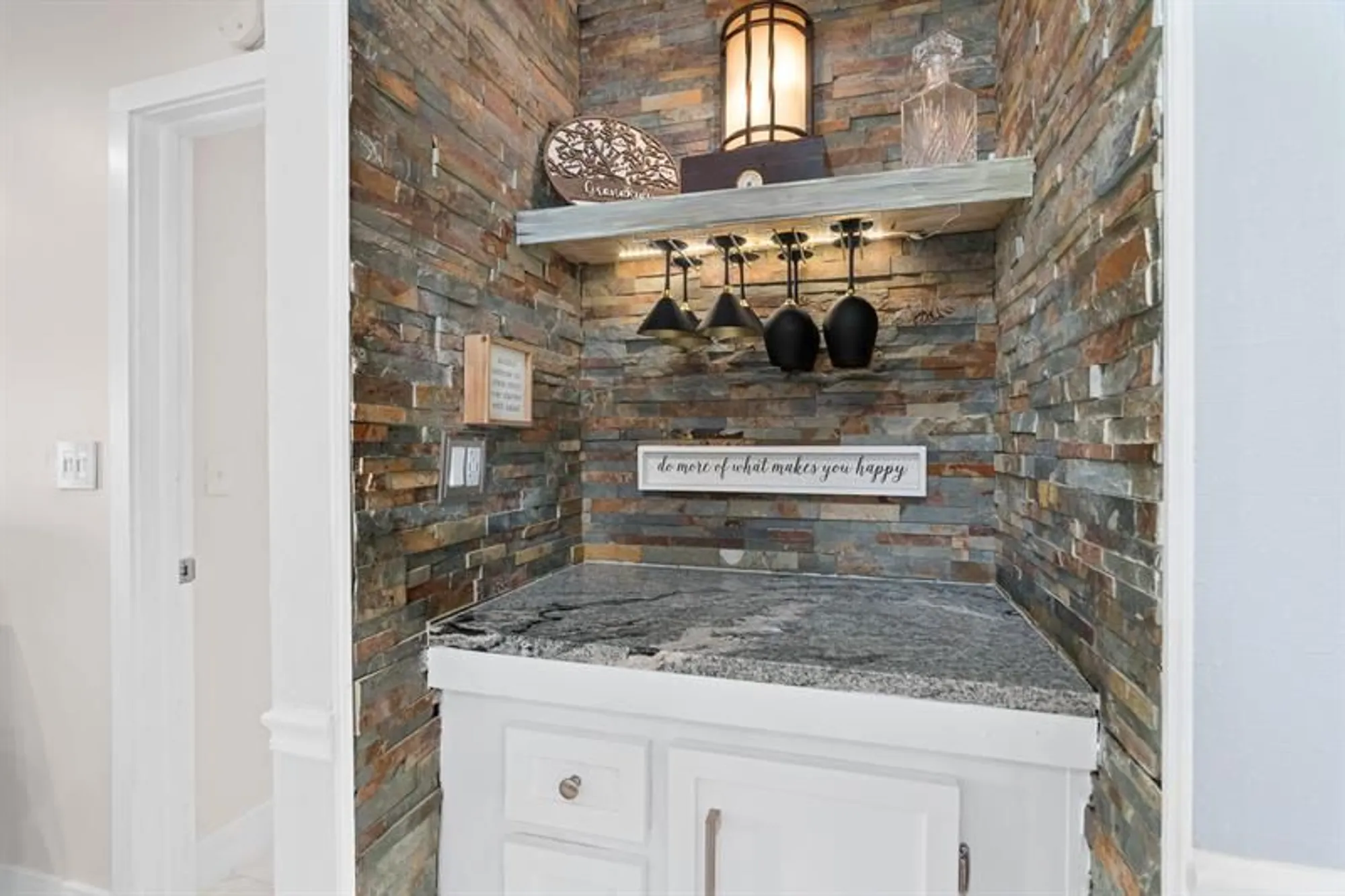 Property Slideshow image 20 of 42 | 21215 lago cir f, Boca Raton, FL, 33433