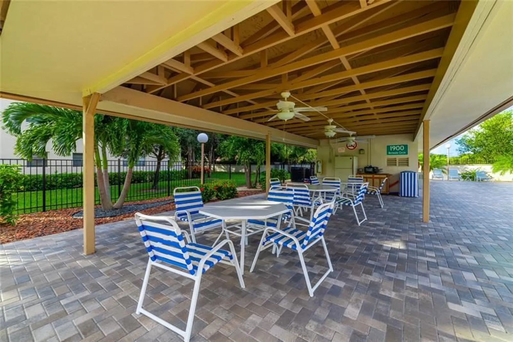 Property Slideshow image 23 of 27 | 1902 bermuda cir l4, Coconut Creek, FL, 33066