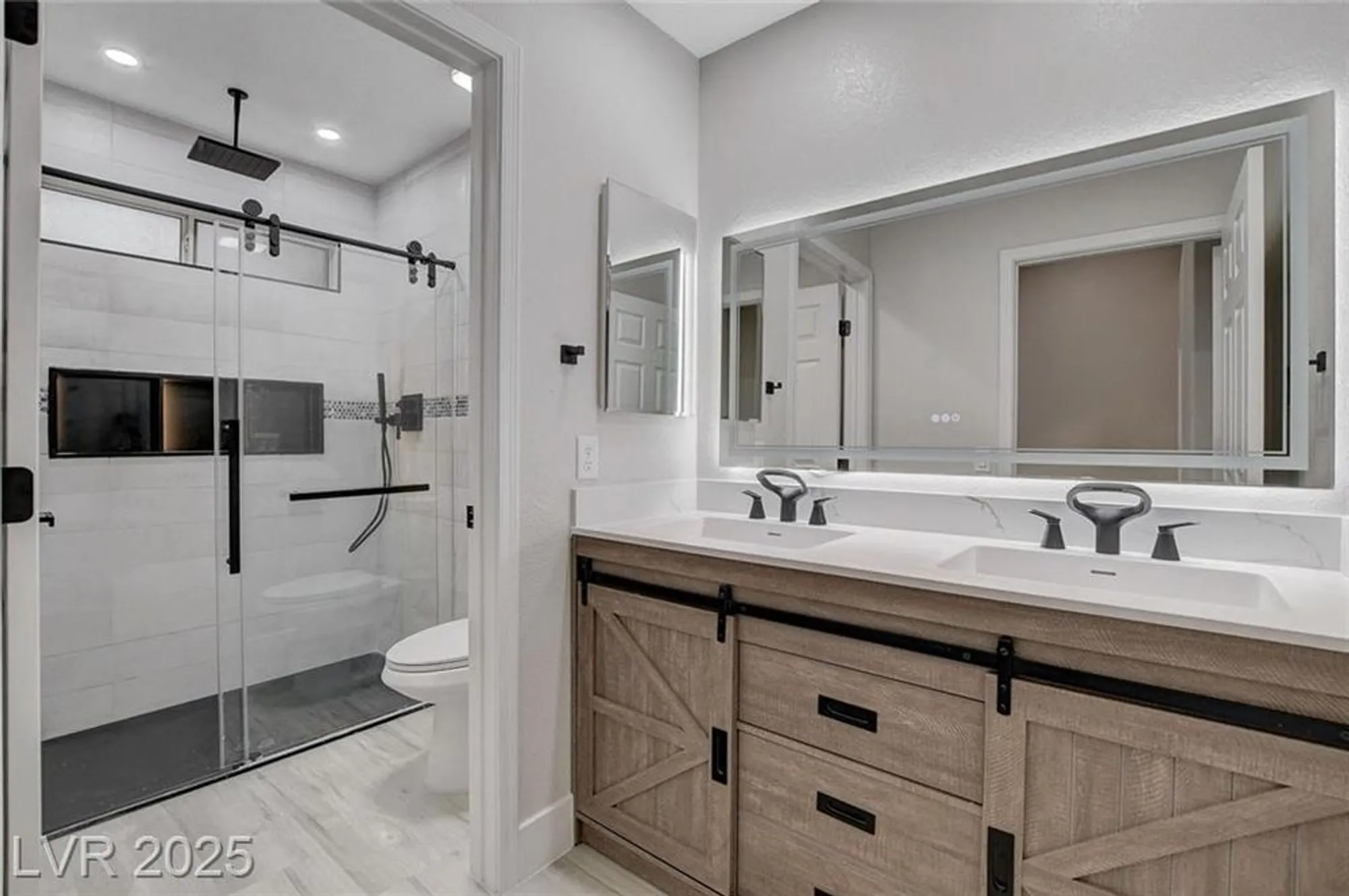 Property Slideshow image 26 of 39 | 3104 hayden ct, Las Vegas, NV, 89134