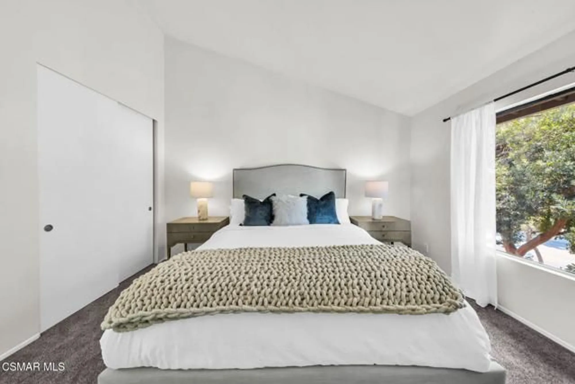 Property Slideshow image 26 of 54 | 769 birchpark cir 203, Thousand Oaks, CA, 91360