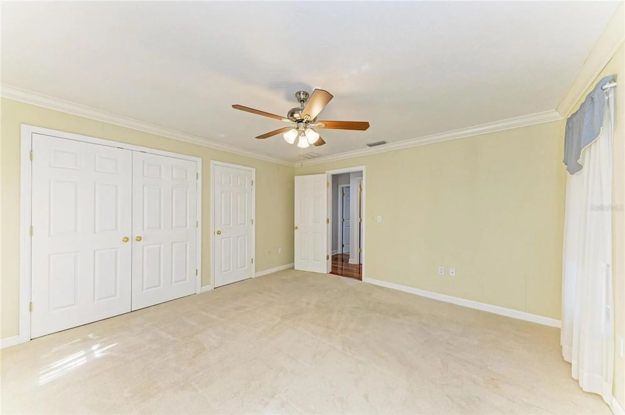 Property Slideshow image 43 of 83 | 5668 country lakes dr, Sarasota, FL, 34243