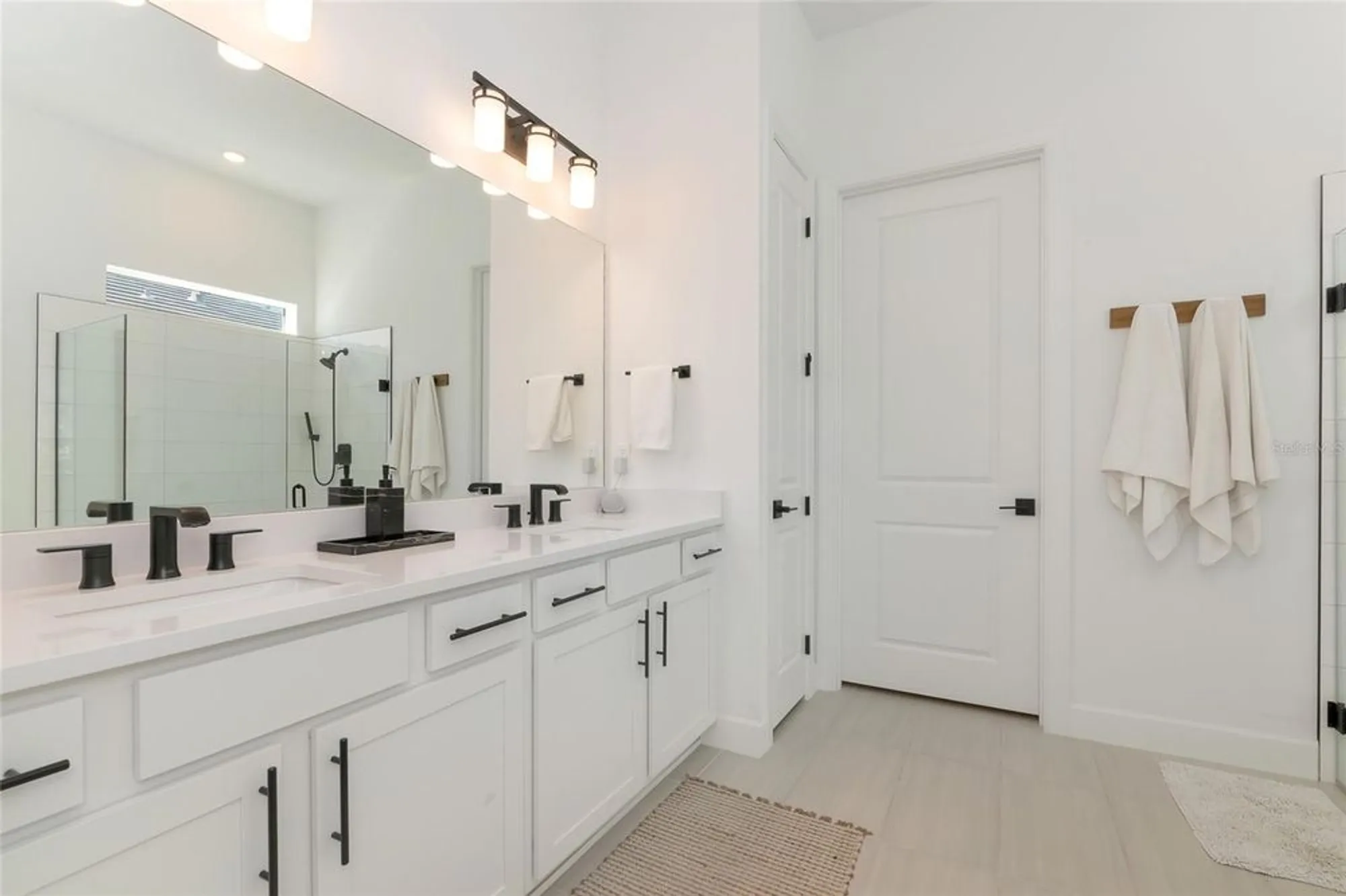 Property Slideshow image 18 of 60 | 29176 coral harbour dr, Englewood, FL, 34223