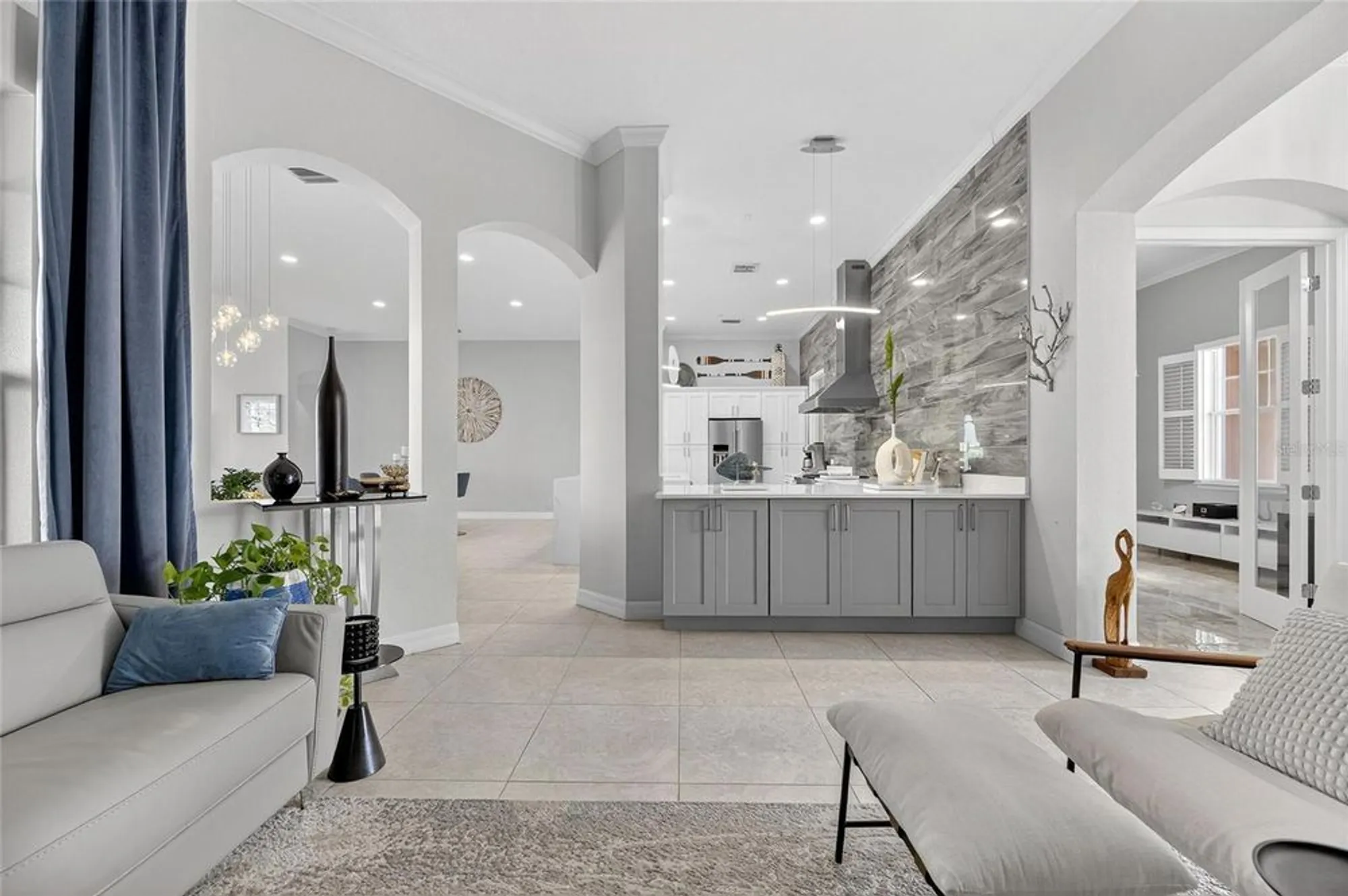 Property Slideshow image 28 of 99 | 719 islebay dr, Apollo Beach, FL, 33572