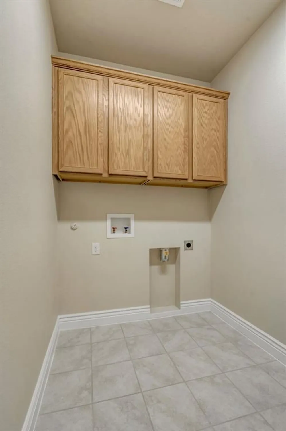 Property Slideshow image 23 of 32 | 9625 heartwood dr, Denton, TX, 76207