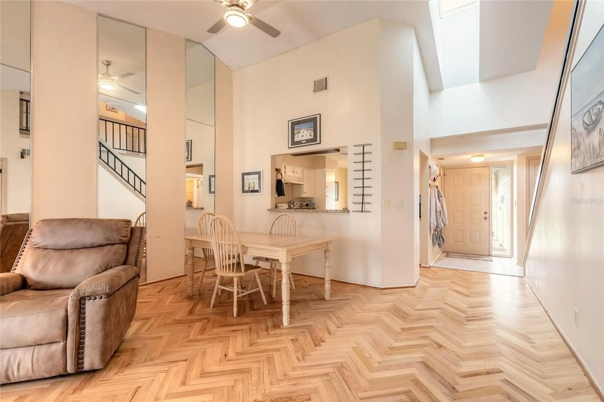 Property Slideshow image 14 of 43 | 221 surf scooter dr, Daytona Beach, FL, 32119