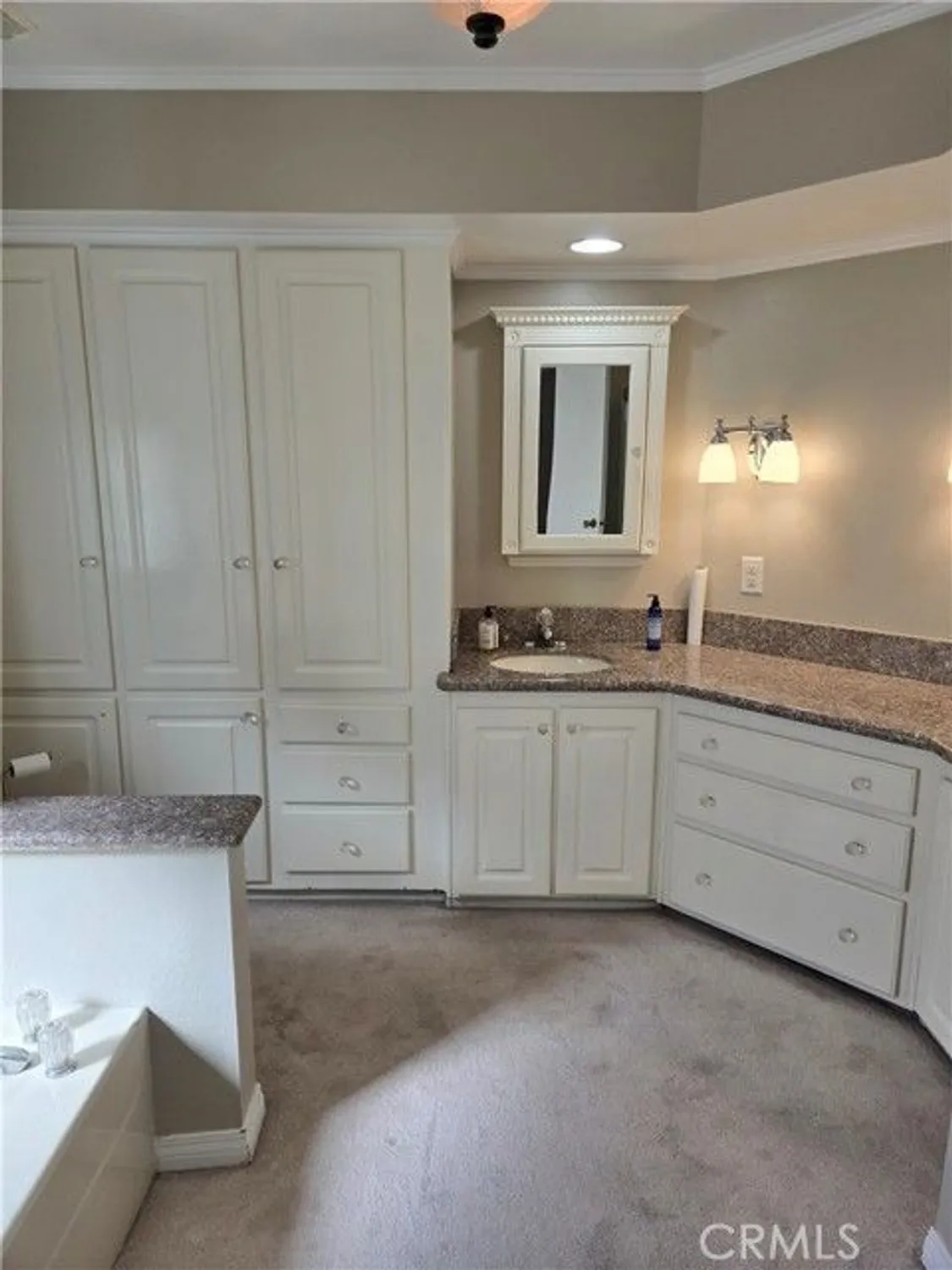 Property Slideshow image 16 of 26 | 1408 brentwood way, Hemet, CA, 92545