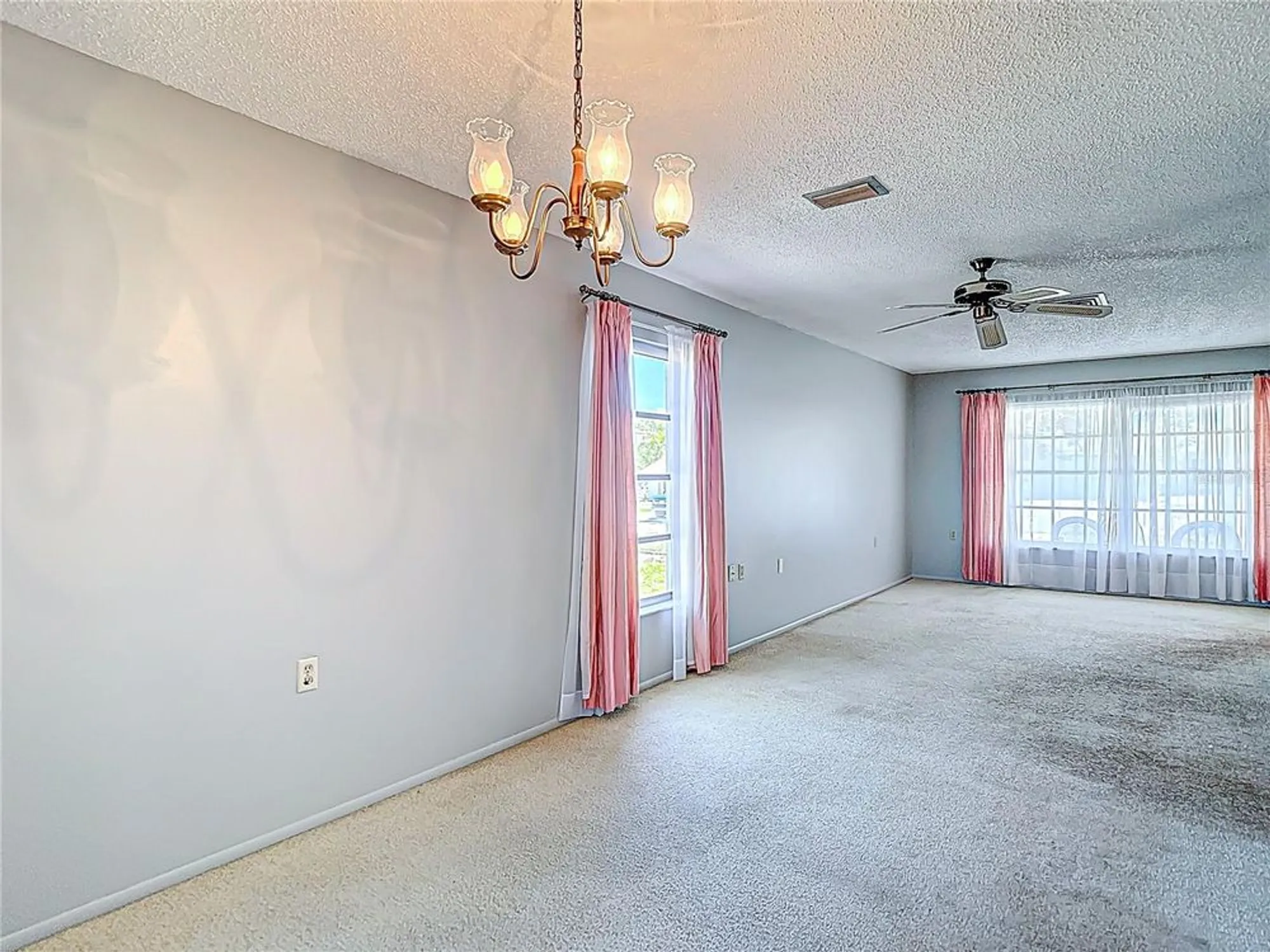 Property Slideshow image 16 of 51 | 10819 los santos dr, Port Richey, FL, 34668