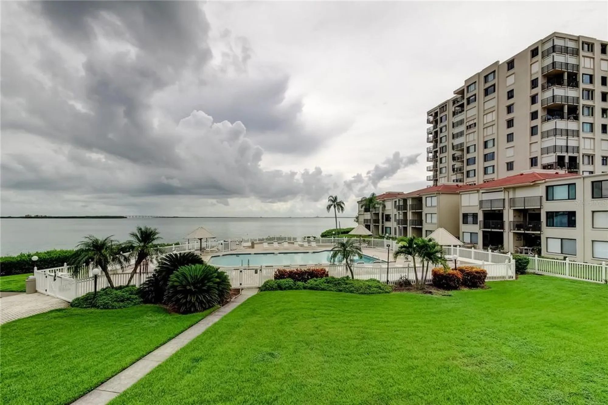 Property Slideshow image 8 of 28 | 6268 palma del mar blvd s apt 213, St Petersburg, FL, 33715