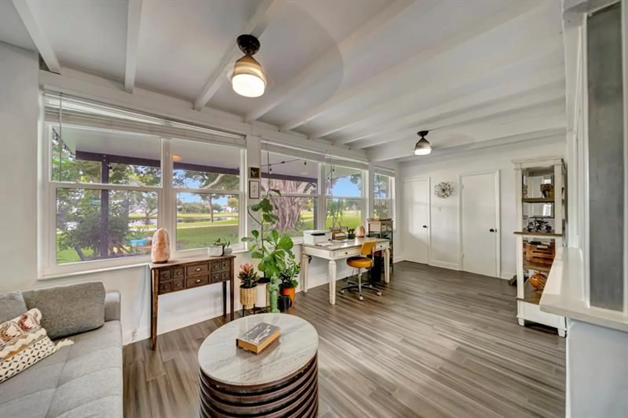 Property Slideshow image 13 of 39 | 4400 nw 45th ct, Tamarac, FL, 33319