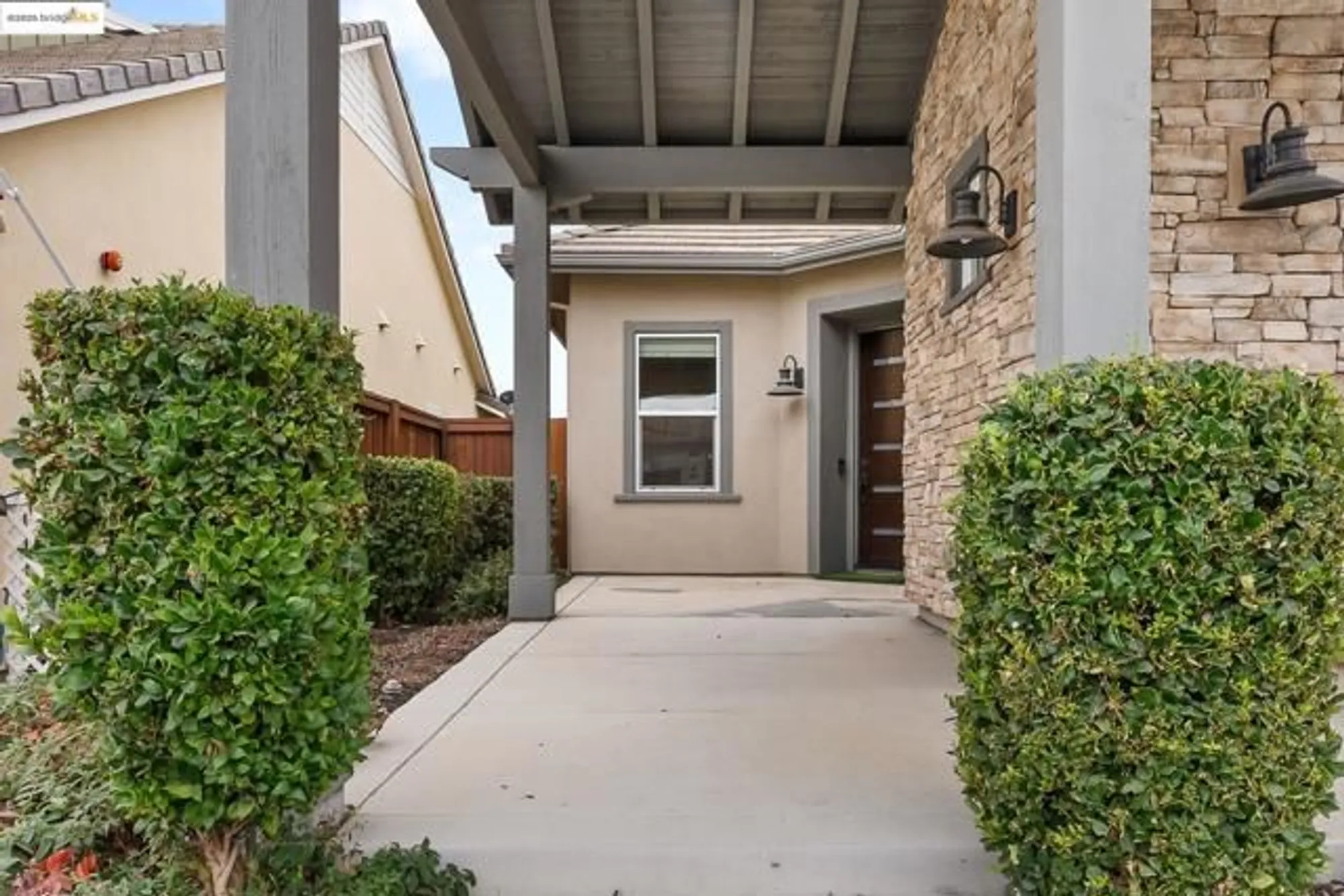 Property Slideshow image 5 of 60 | 1994 corsica way, Brentwood, CA, 94513