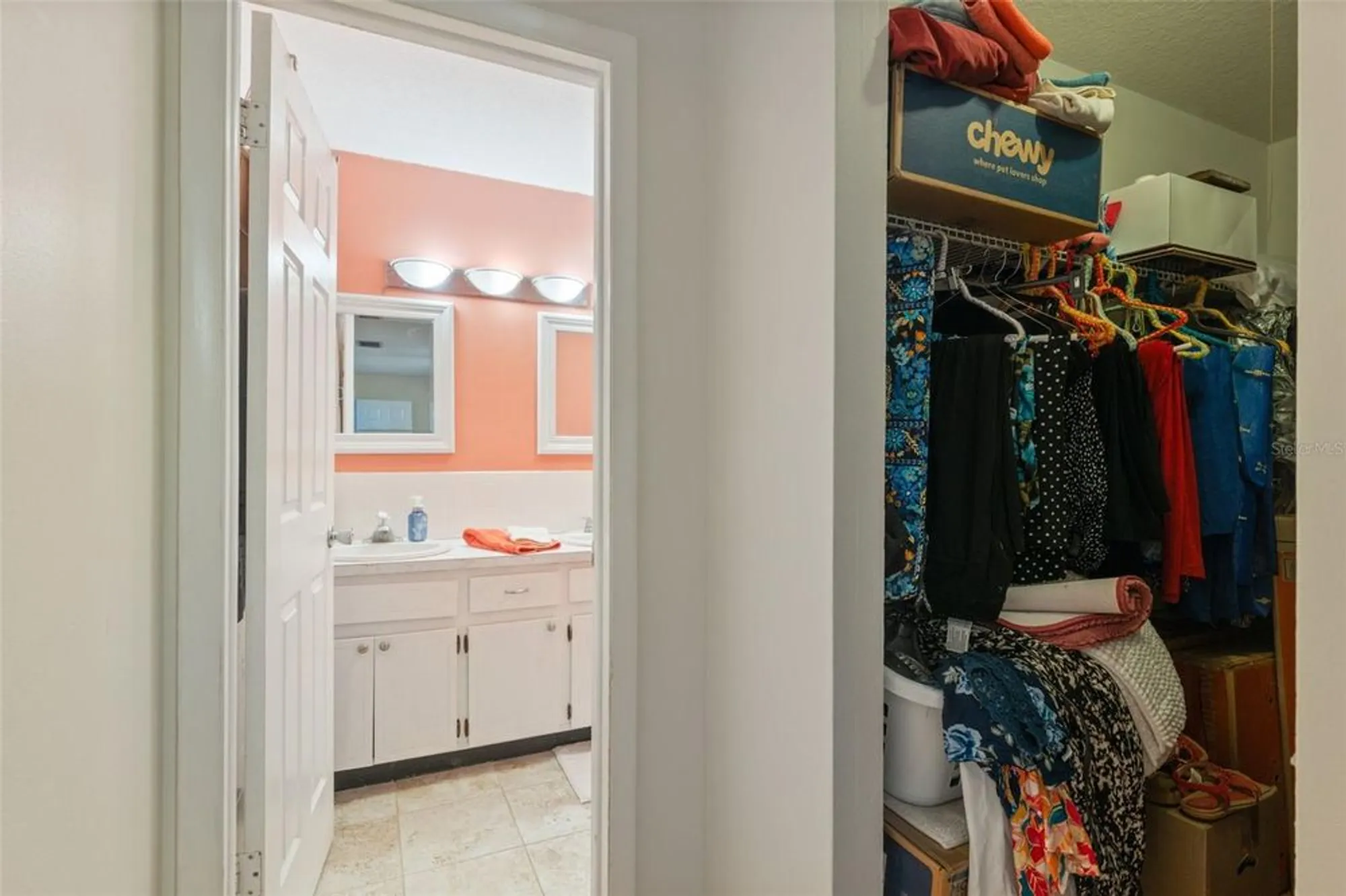 Property Slideshow image 11 of 40 | 766 anchorage ln, Palm Harbor, FL, 34685