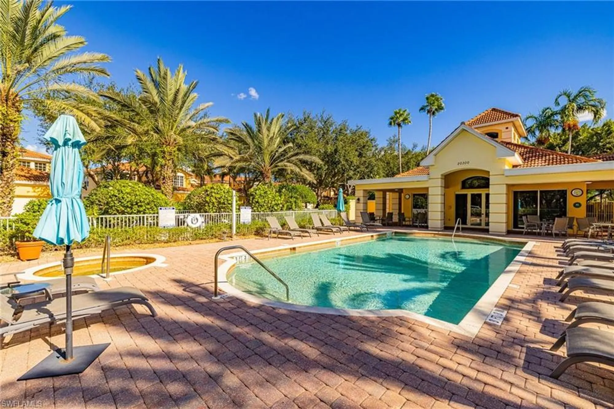 Property Slideshow image 26 of 37 | 20211 burnside pl 203, Estero, FL, 33928