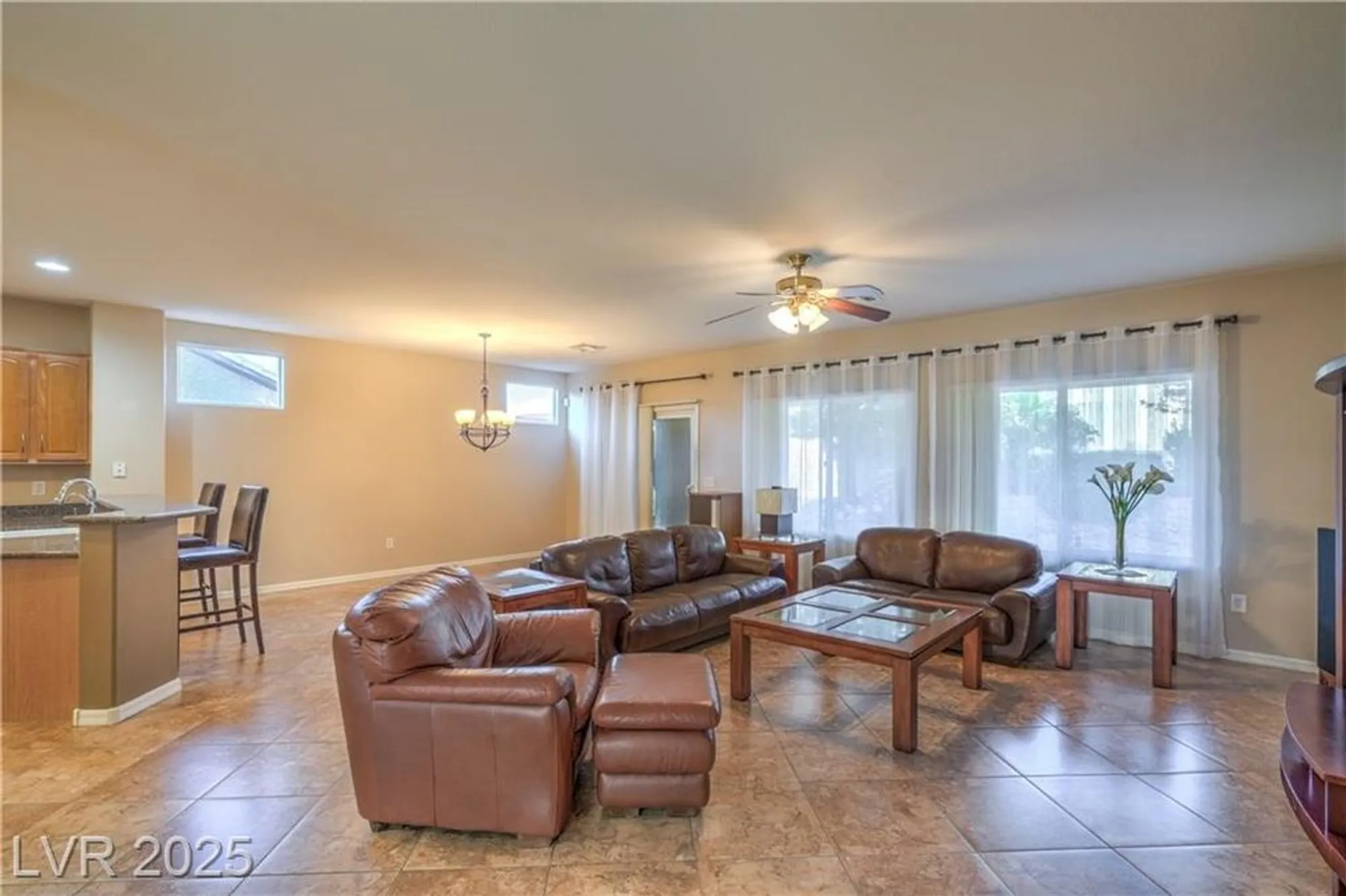 Property Slideshow image 5 of 52 | 2148 shadow canyon dr, Henderson, NV, 89044