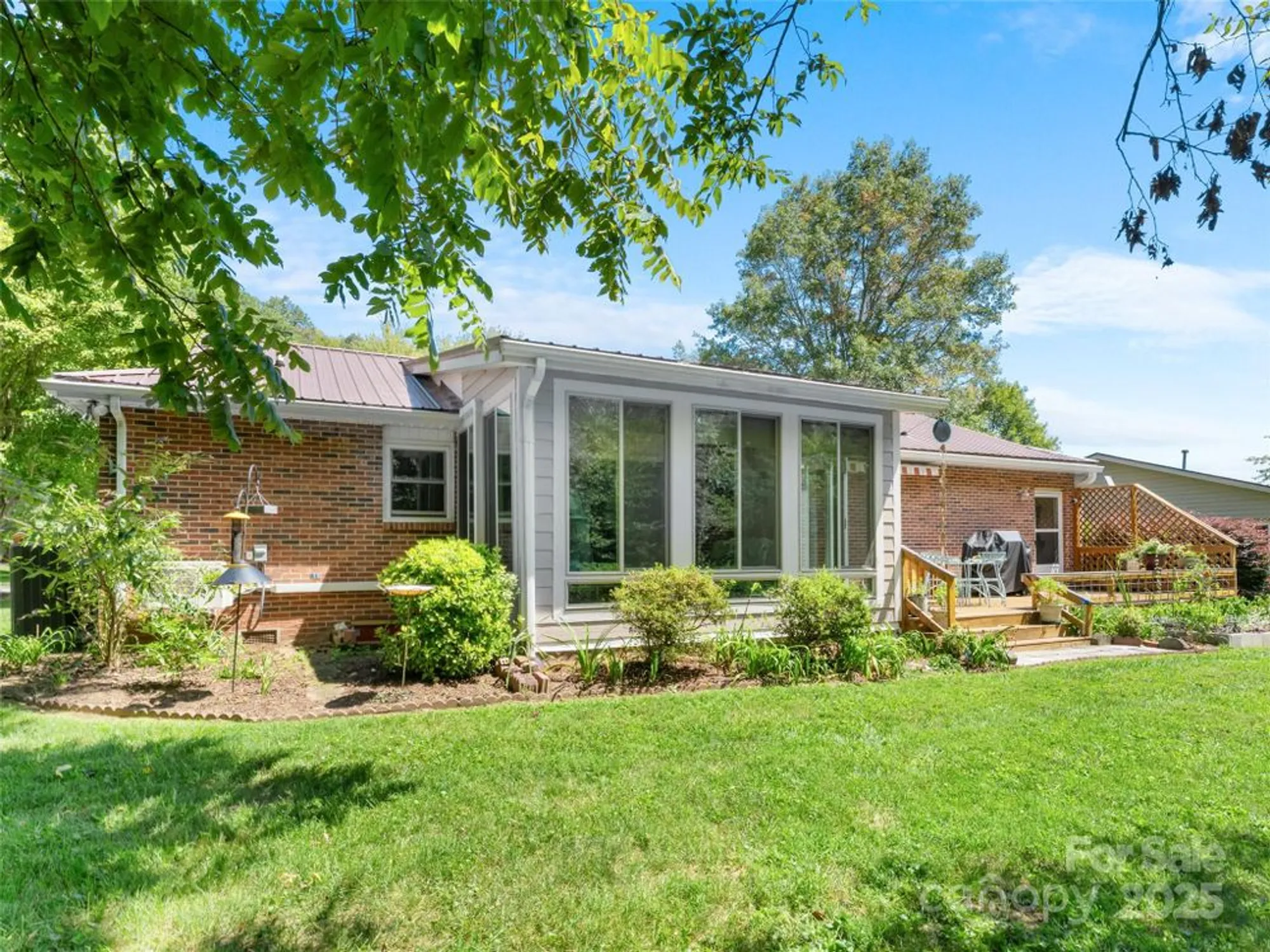 Property Slideshow image 23 of 37 | 33 resada dr, Brevard, NC, 28712