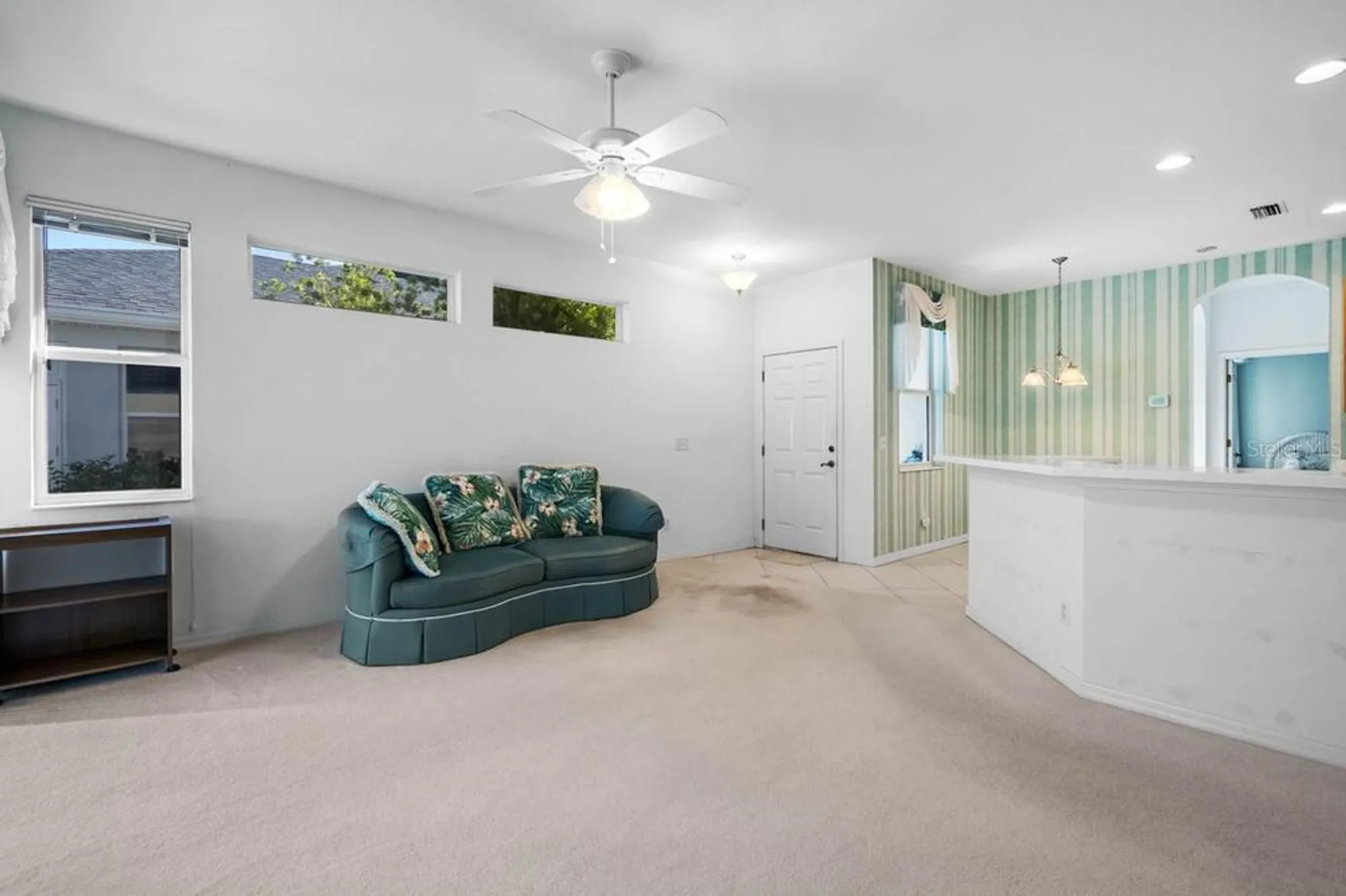 Property Slideshow image 4 of 63 | 1226 lyndhurst greens dr, Sun City Center, FL, 33573
