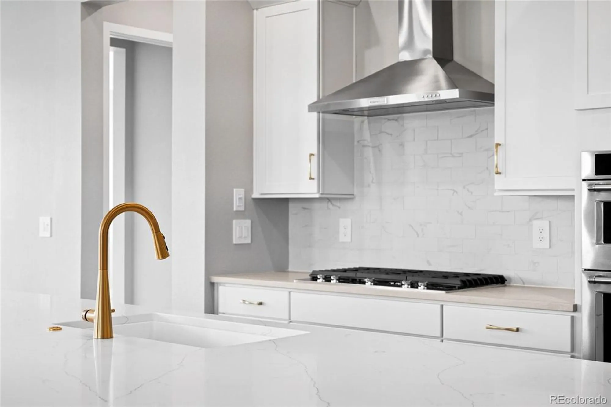 Property Slideshow image 8 of 37 | 8871 s quemoy st, Aurora, CO, 80016