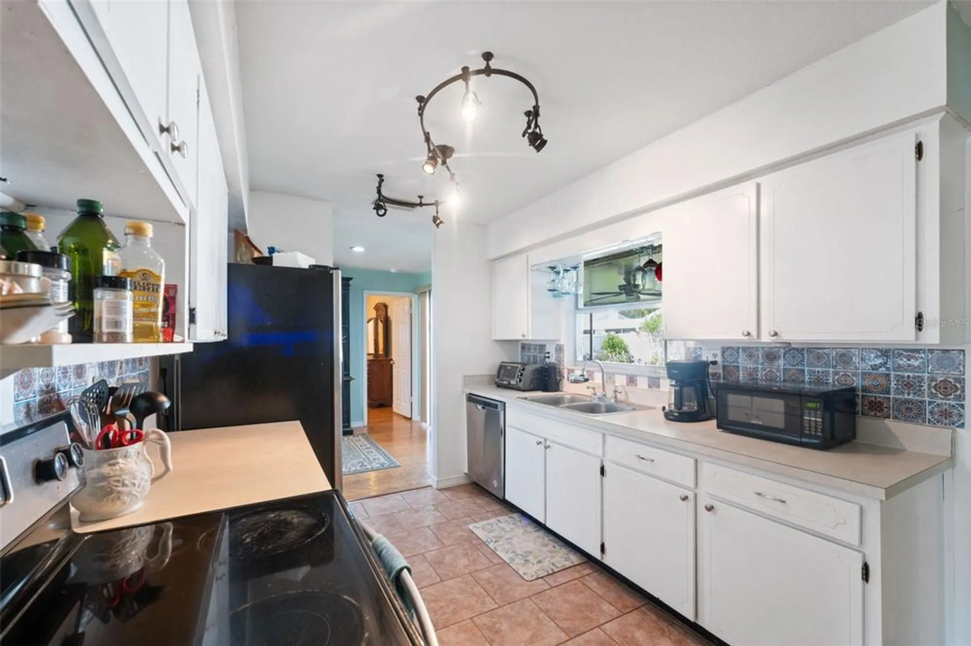 Property Slideshow image 7 of 40 | 766 anchorage ln, Palm Harbor, FL, 34685