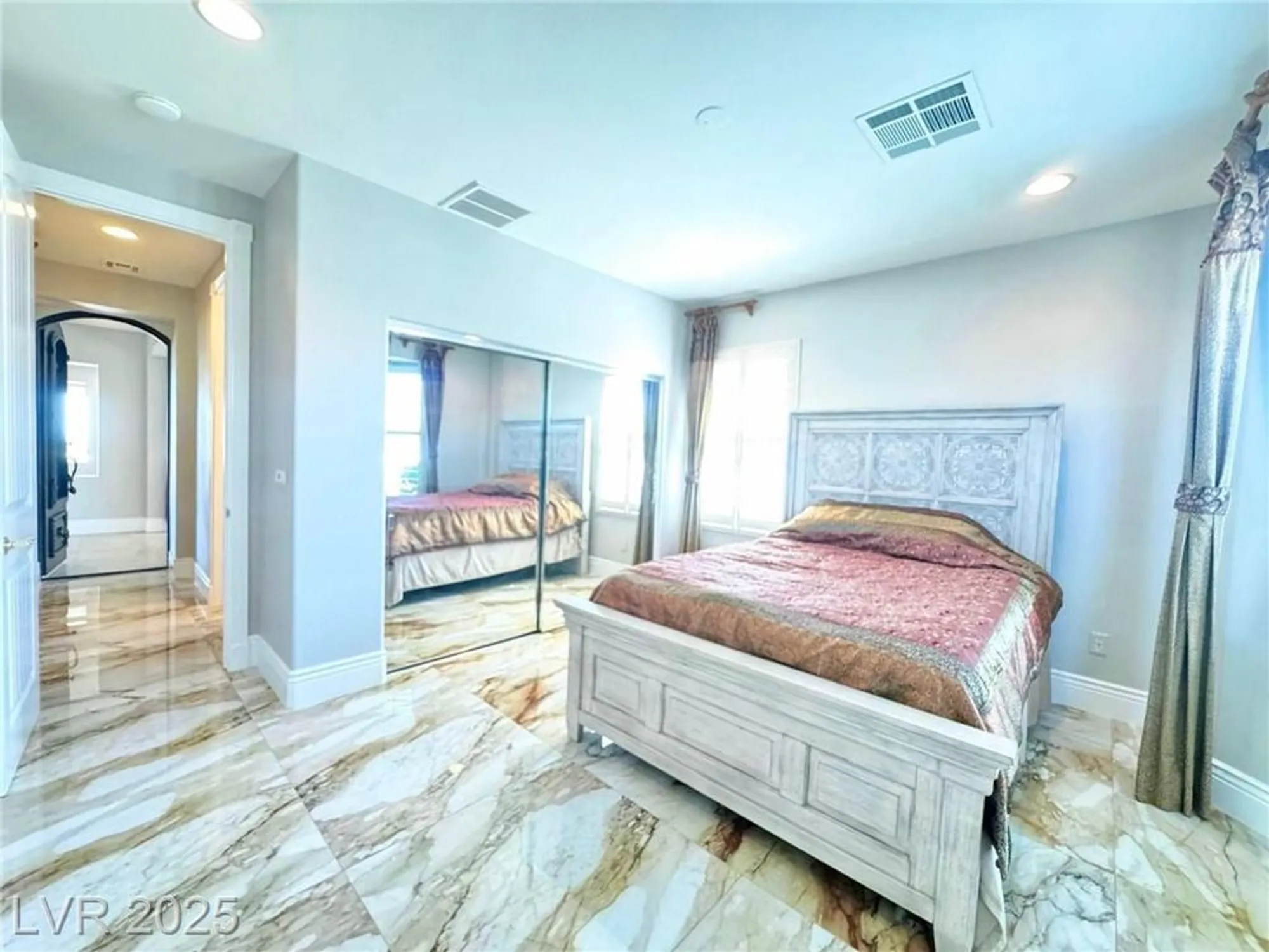 Property Slideshow image 24 of 47 | 4596 bersaglio st, Las Vegas, NV, 89135