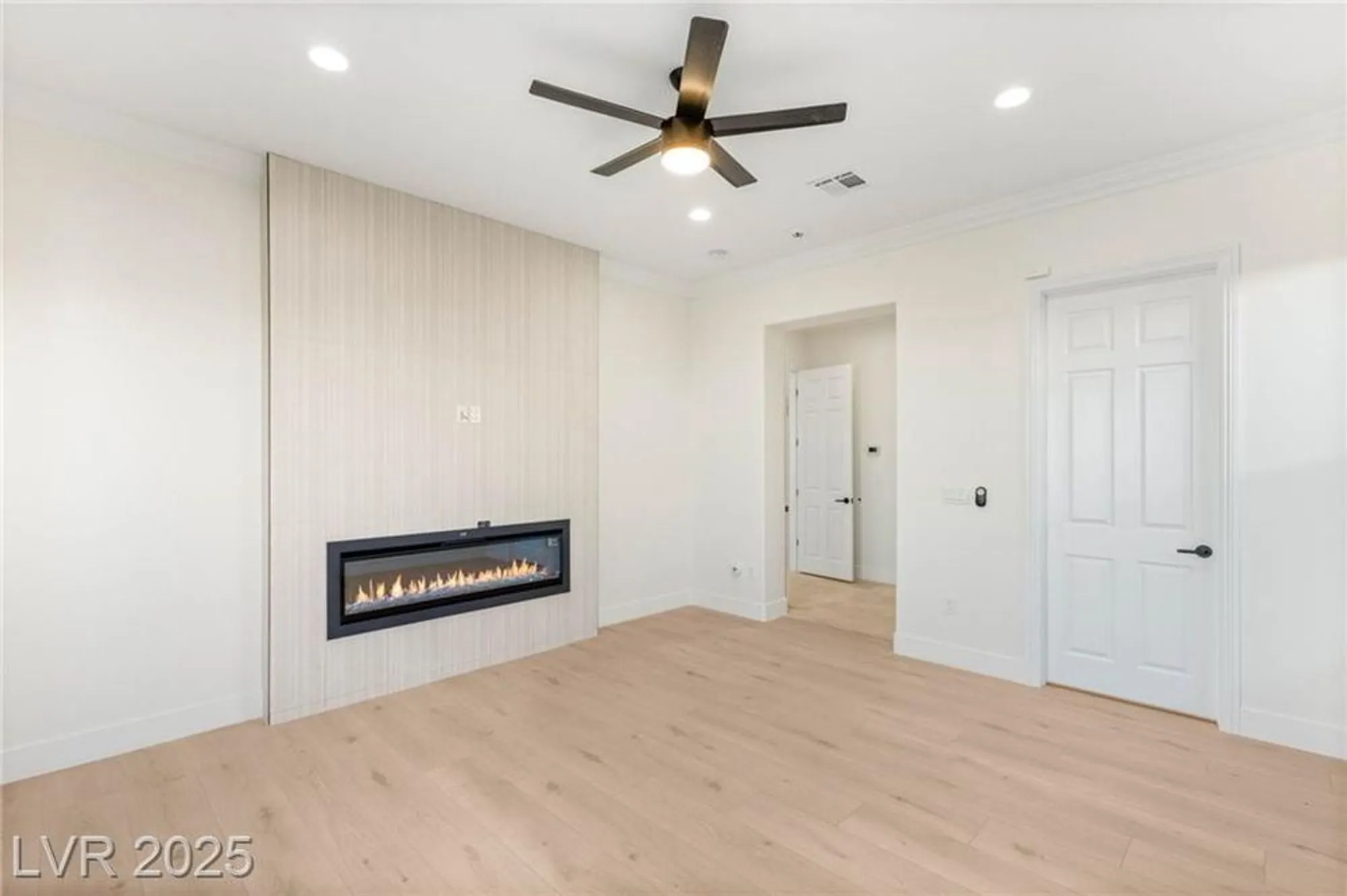 Property Slideshow image 30 of 66 | 4754 riva de romanza st, Las Vegas, NV, 89135