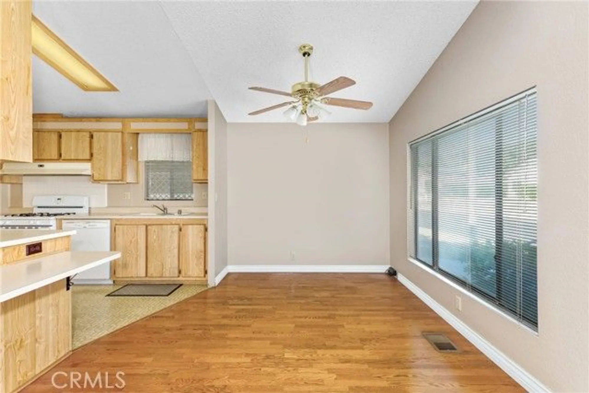 Property Slideshow image 9 of 32 | 10811 bel air dr, Cherry Valley, CA, 92223