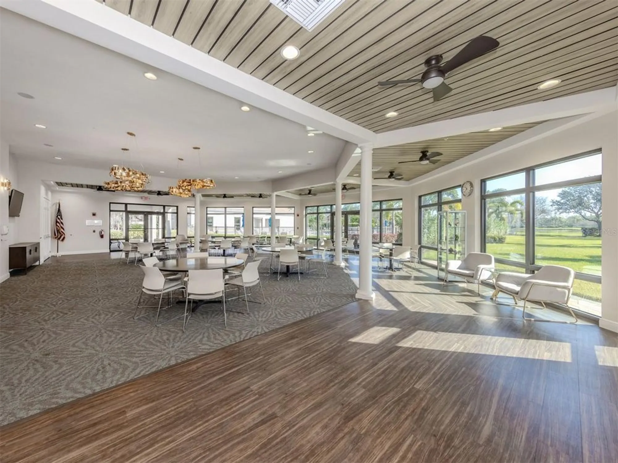 Property Slideshow image 41 of 55 | 4238 mackay falls ter, Sarasota, FL, 34243