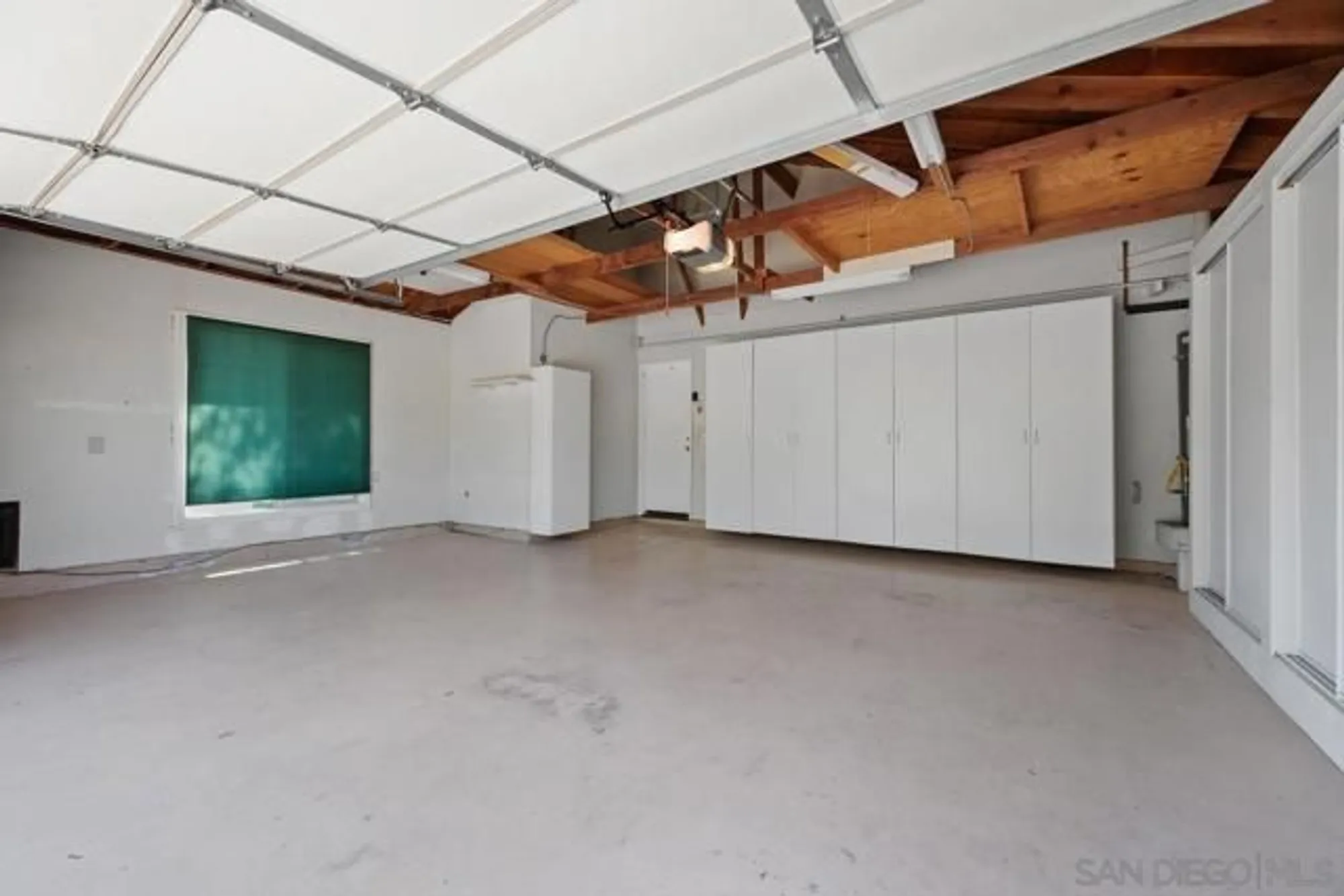 Property Slideshow image 20 of 29 | 17604 camino ancho, San Diego, CA, 92128