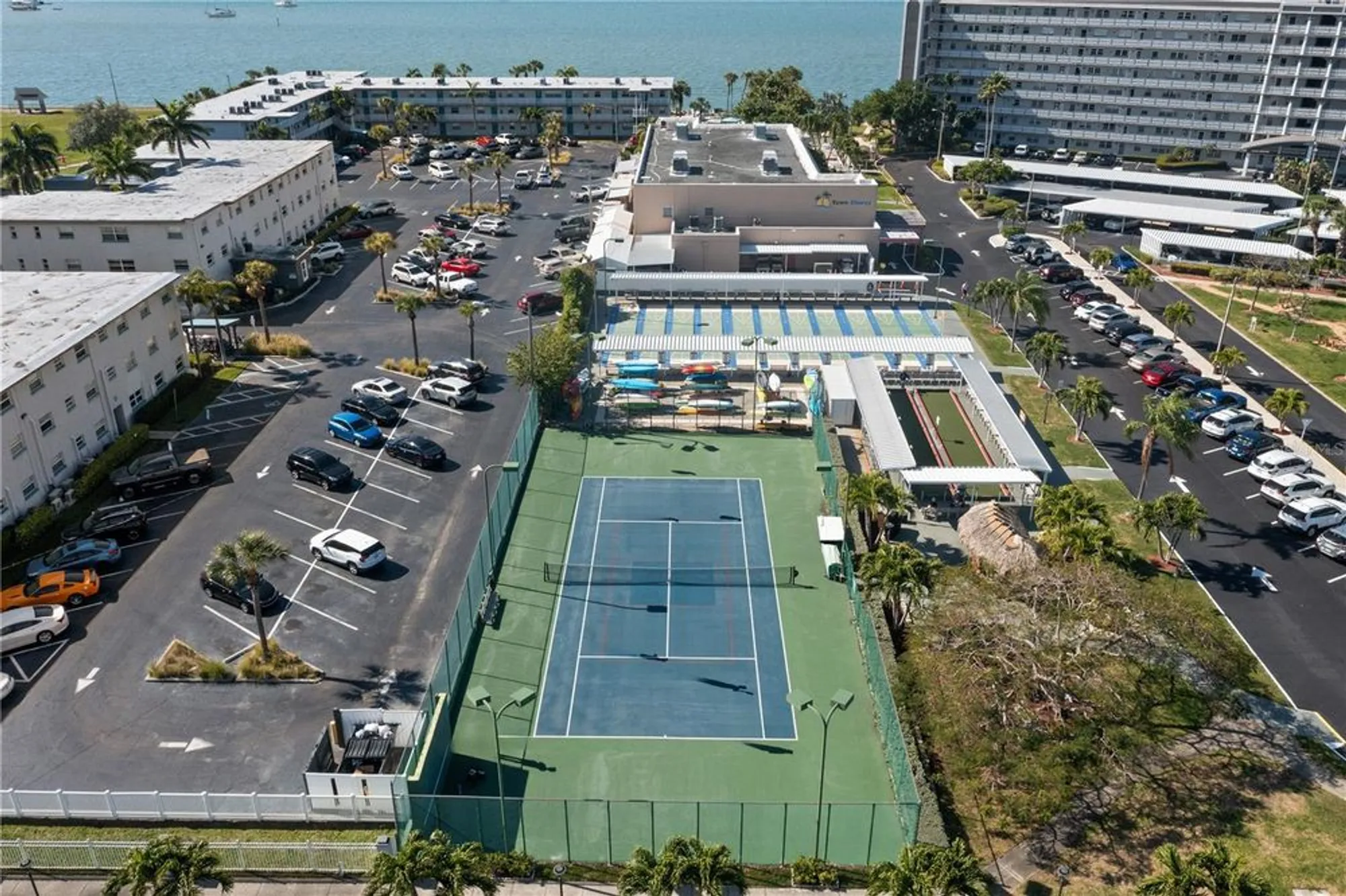 Property Slideshow image 10 of 11 | 2850 59th st 501, Gulfport, FL, 33707