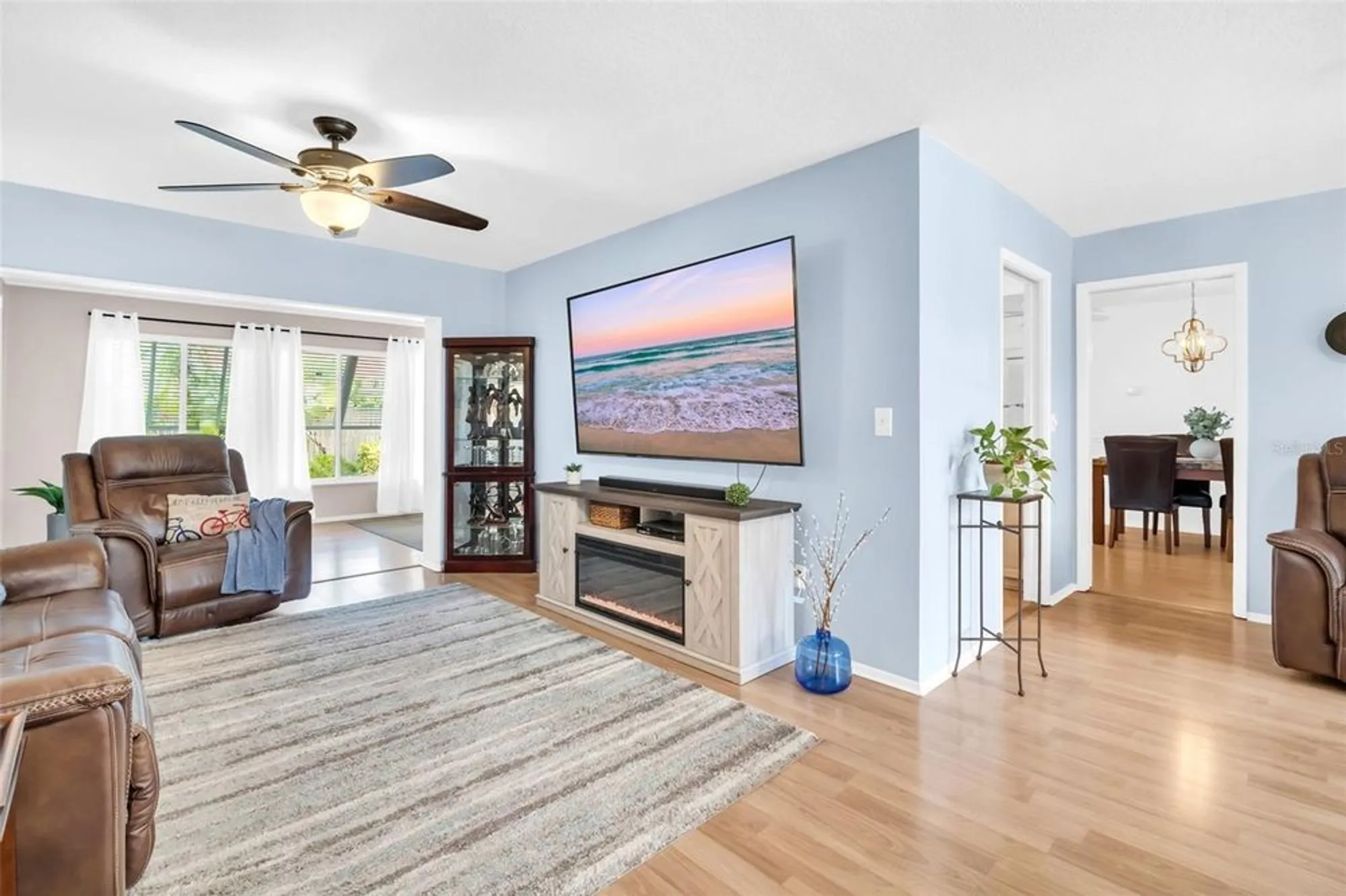 Property Slideshow image 5 of 55 | 2936 macalpin dr, Palm Harbor, FL, 34684