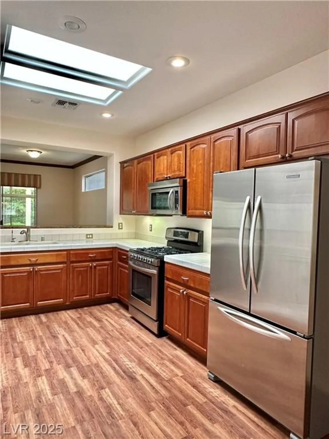 Property Slideshow image 14 of 40 | 2138 grand traverse st, Henderson, NV, 89052