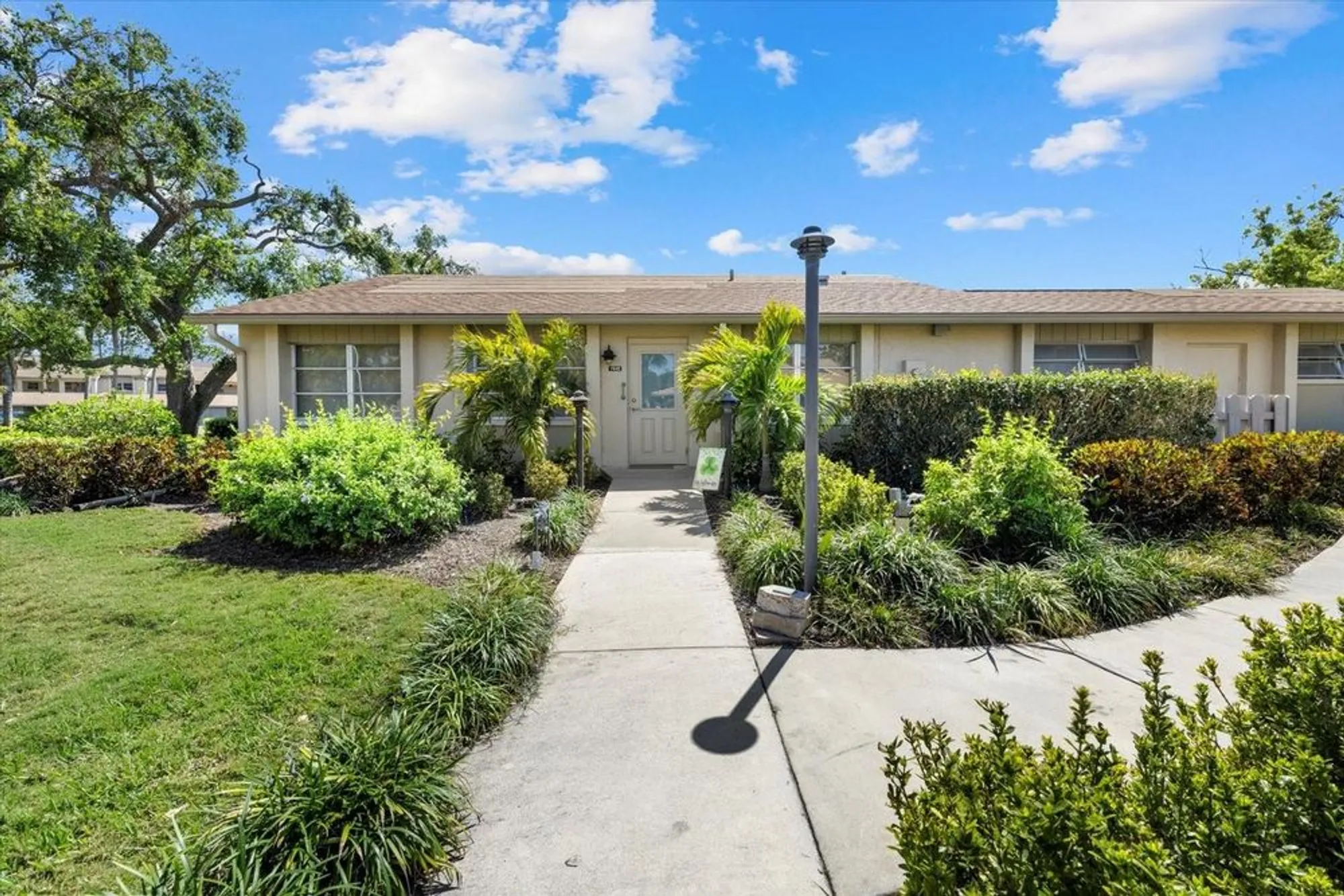 Property Slideshow image 31 of 33 | 7205 wood creek dr 16, Sarasota, FL, 34231