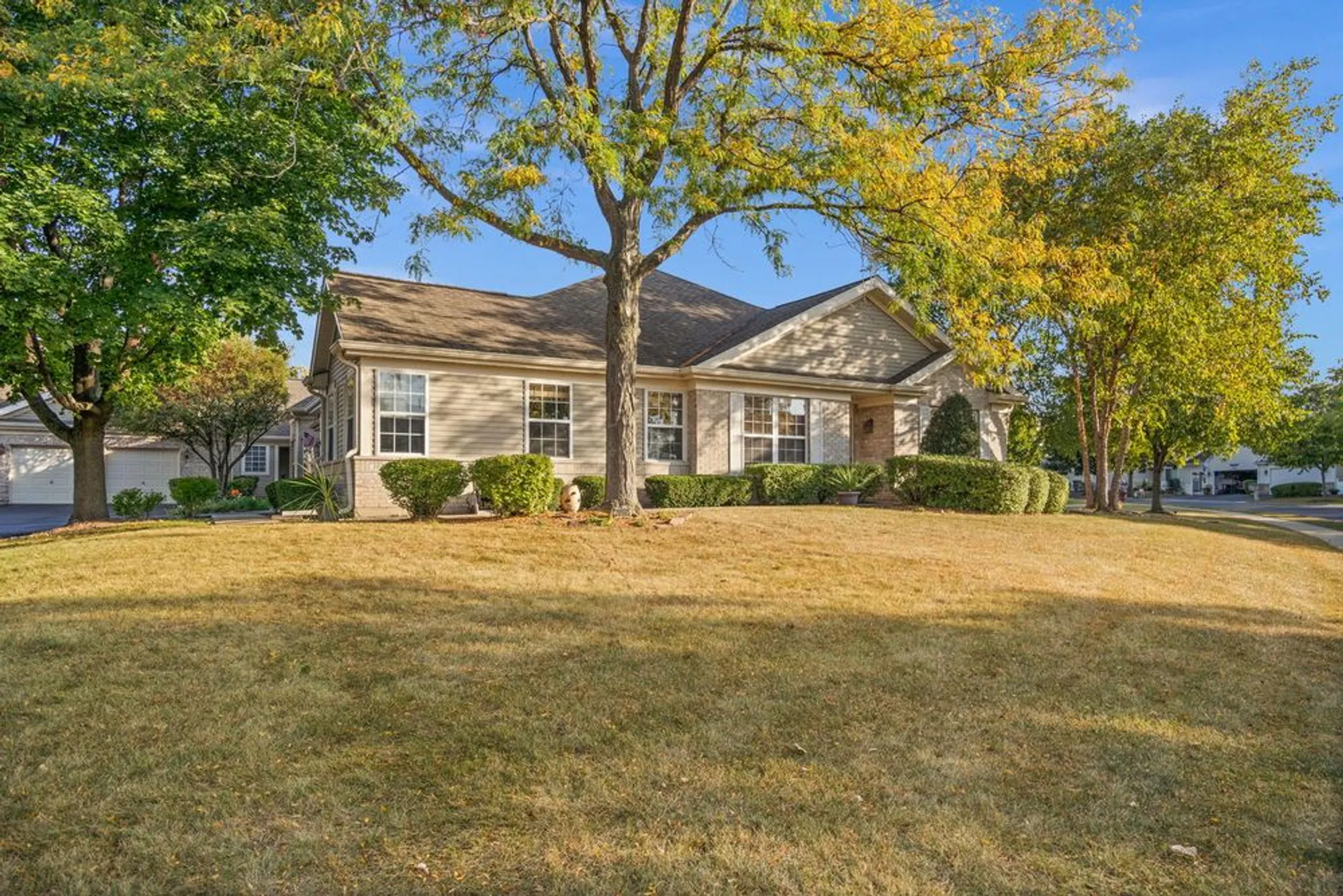 Property Slideshow image 1 of 24 | 20965 w snowberry ln, Plainfield, IL, 60544
