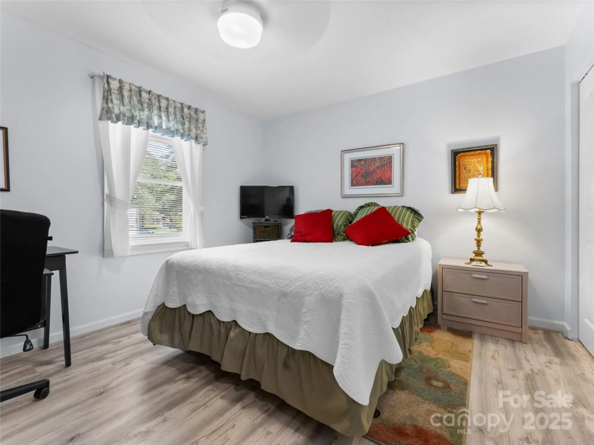 Property Slideshow image 29 of 37 | 33 resada dr, Brevard, NC, 28712