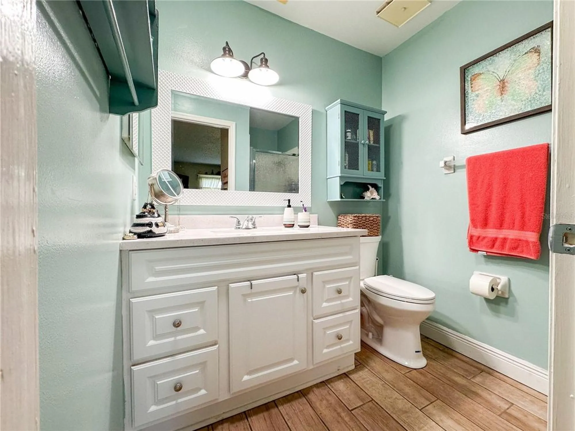 Property Slideshow image 18 of 27 | 216 gloucester blvd # 216, Sun City Center, FL, 33573