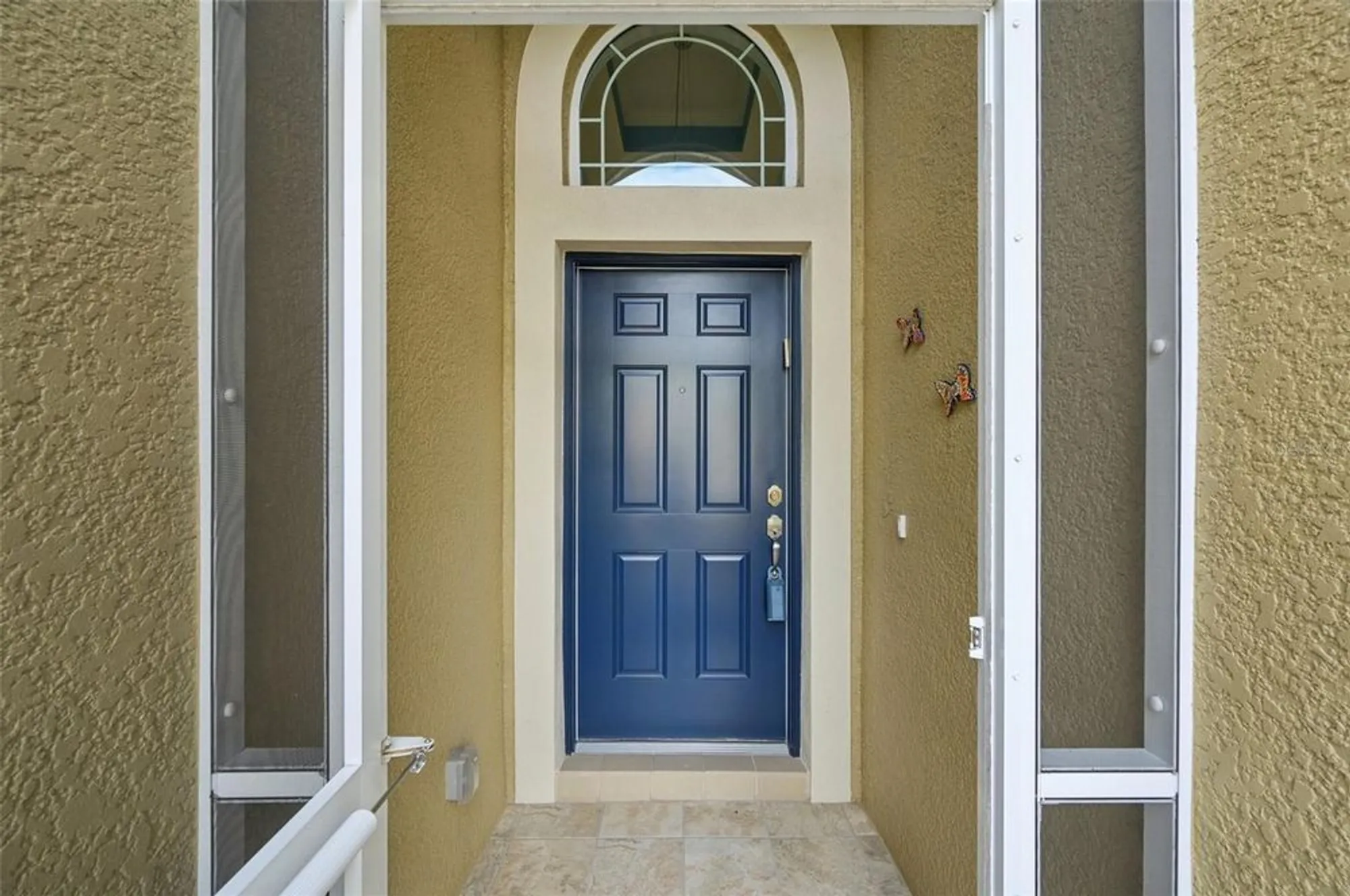Property Slideshow image 3 of 75 | 2336 oakley green dr, Sun City Center, FL, 33573